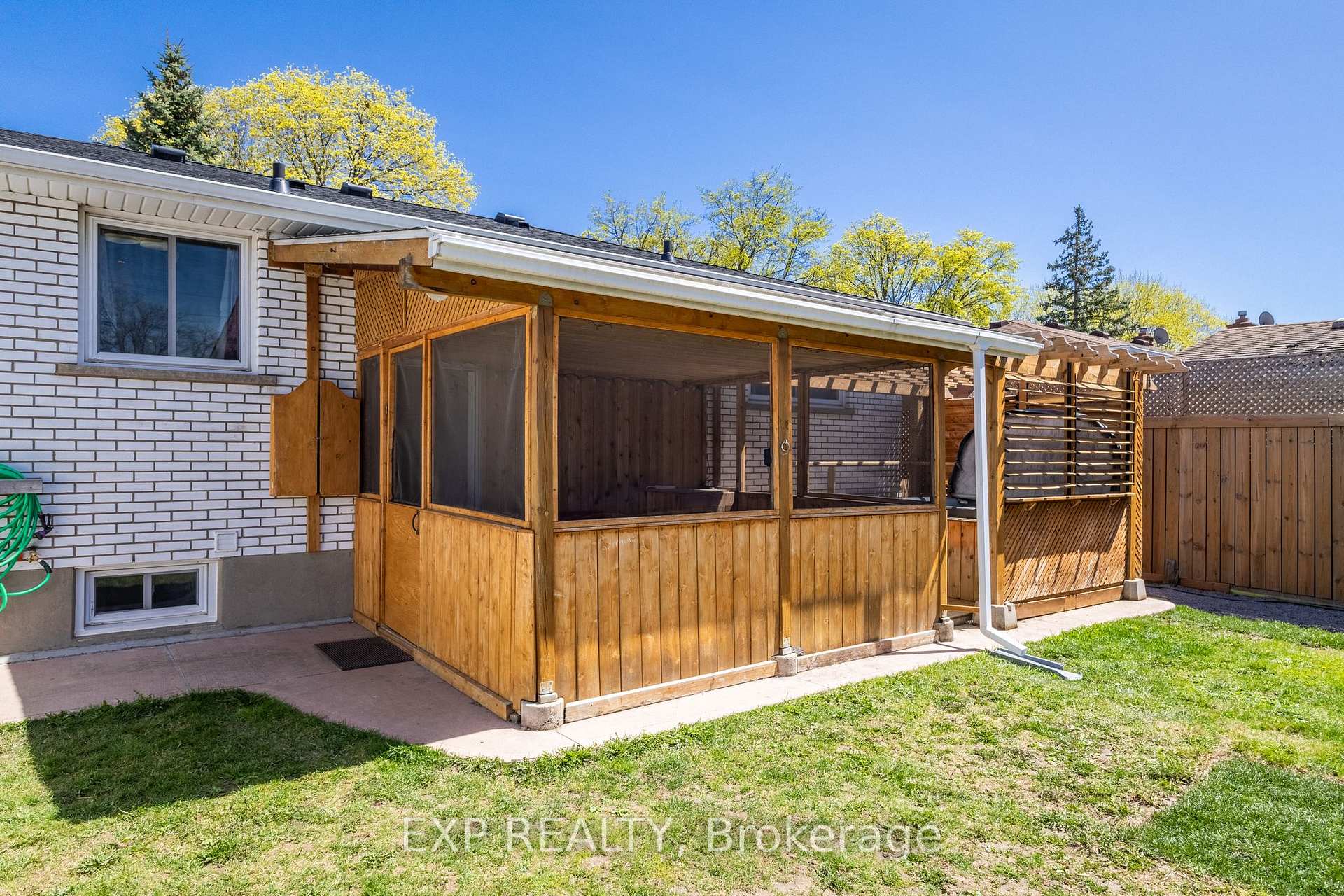 Photo 41 of 23 Densgrove Drive, St. Catharines, Vine/Linwell — HOMEH