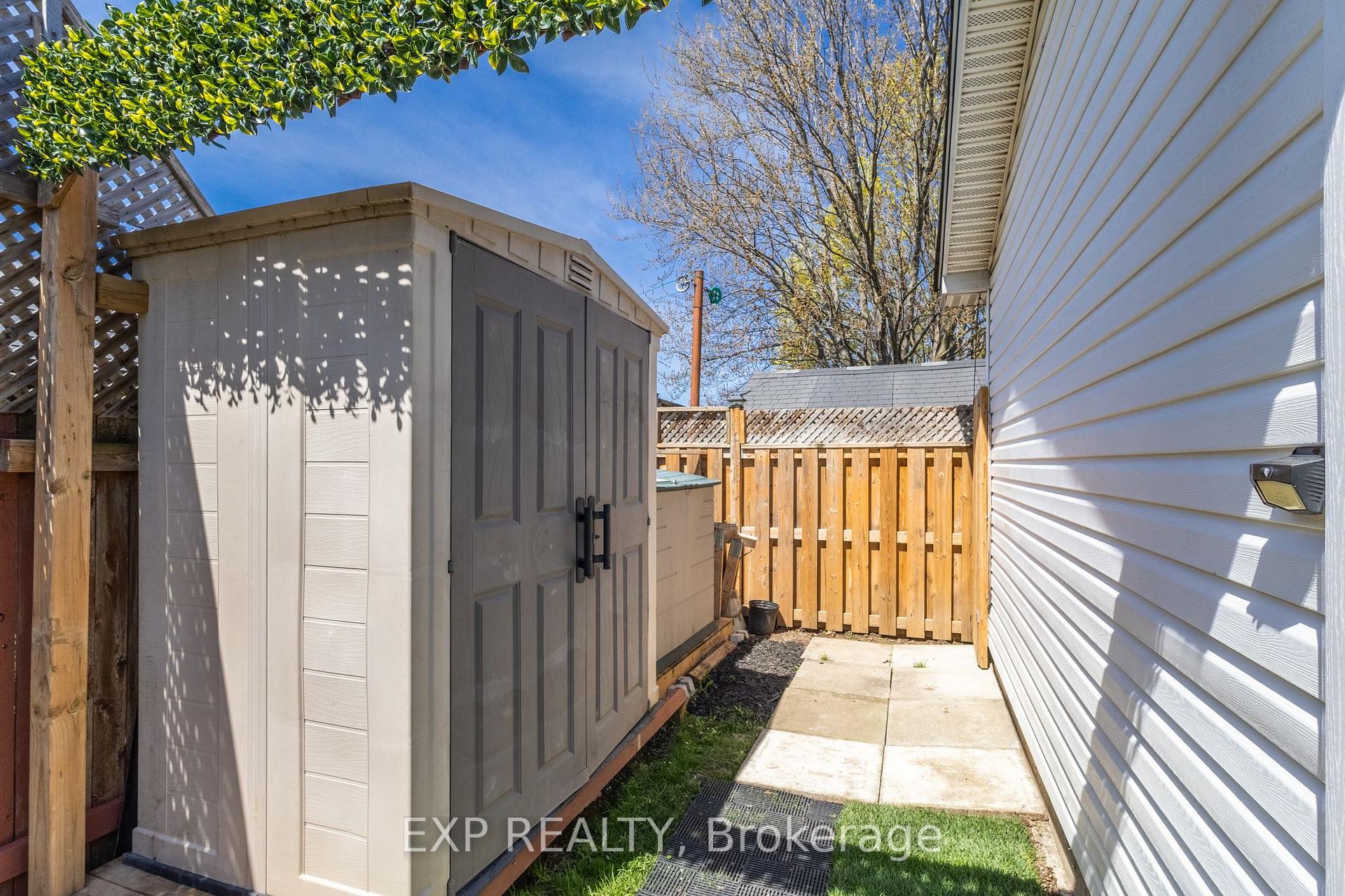 Photo 48 of 23 Densgrove Drive, St. Catharines, Vine/Linwell — HOMEH