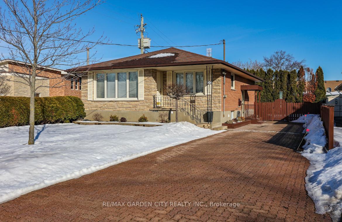 Photo 1 of 101 Scott Street, St. Catharines, Lakeport — HOMEH