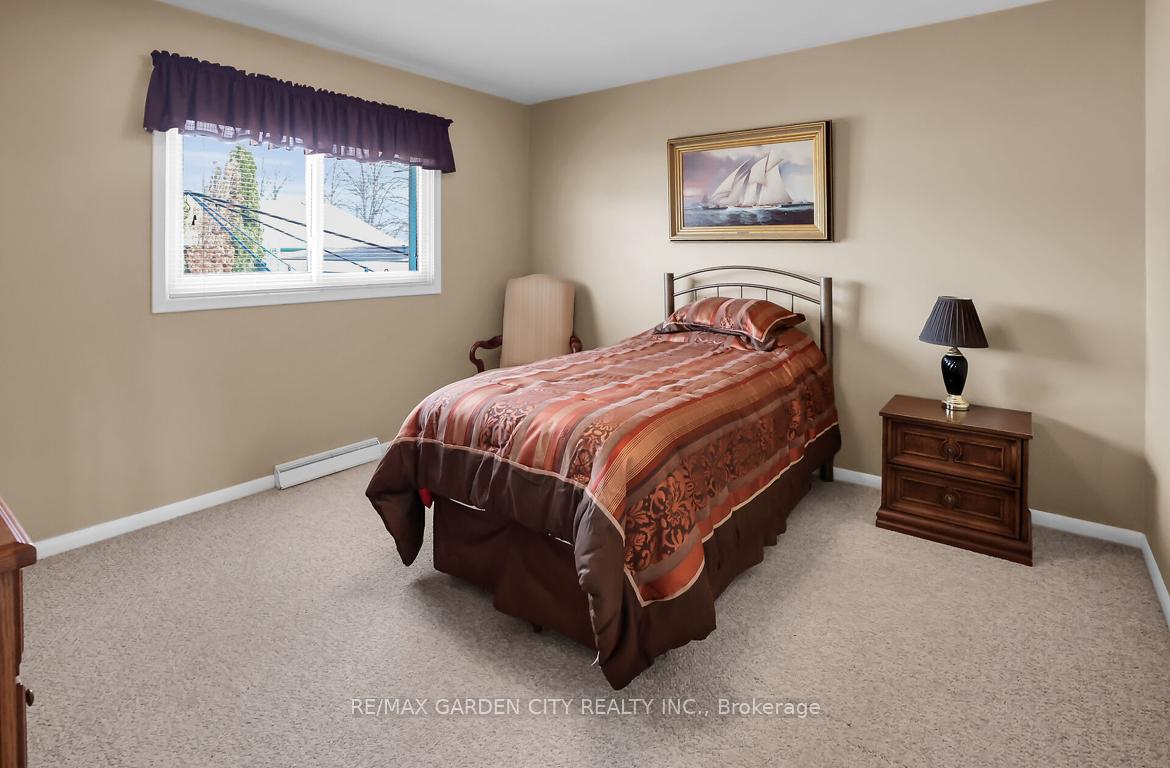 Photo 13 of 101 Scott Street, St. Catharines, Lakeport — HOMEH