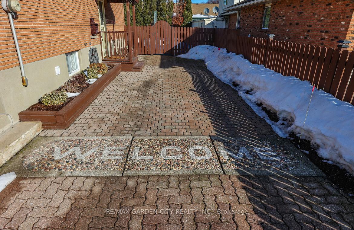 Photo 27 of 101 Scott Street, St. Catharines, Lakeport — HOMEH