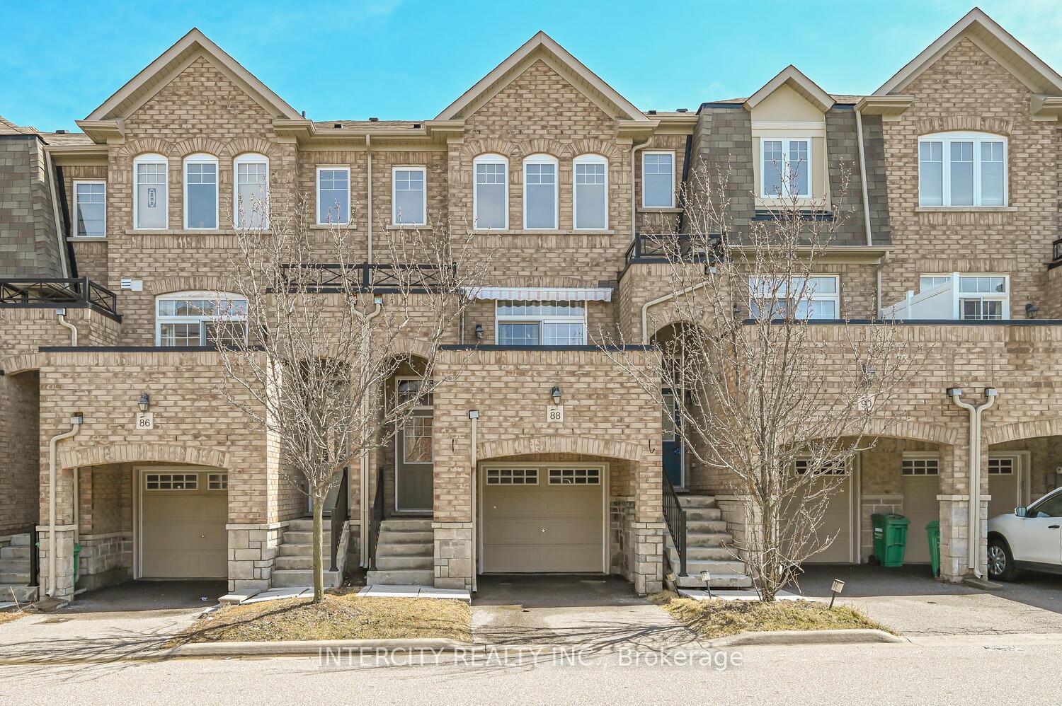 Front of 88 Magdalene Crescent