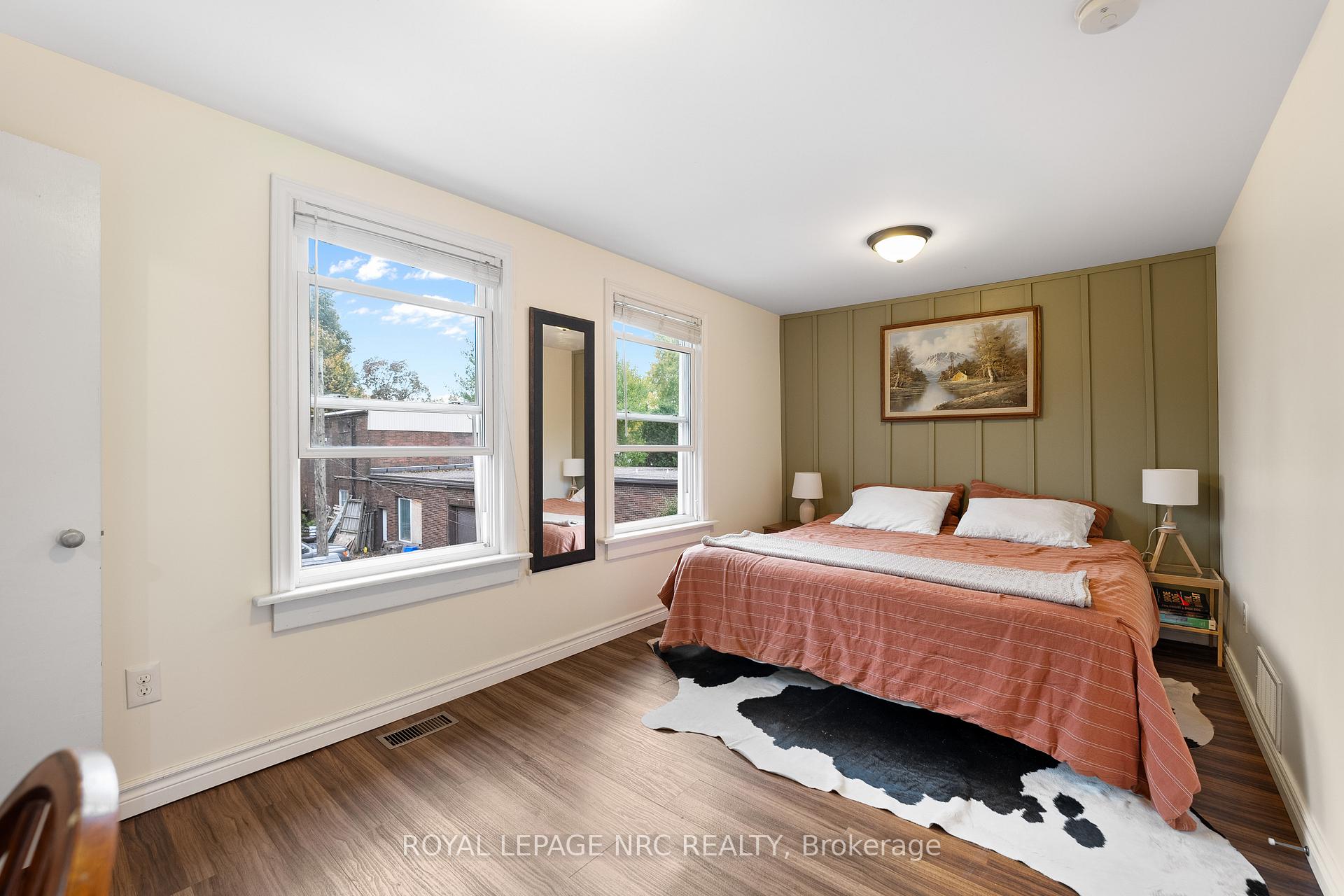 Photo 18 of 28 Ottawa Street, St. Catharines, Downtown — HOMEH