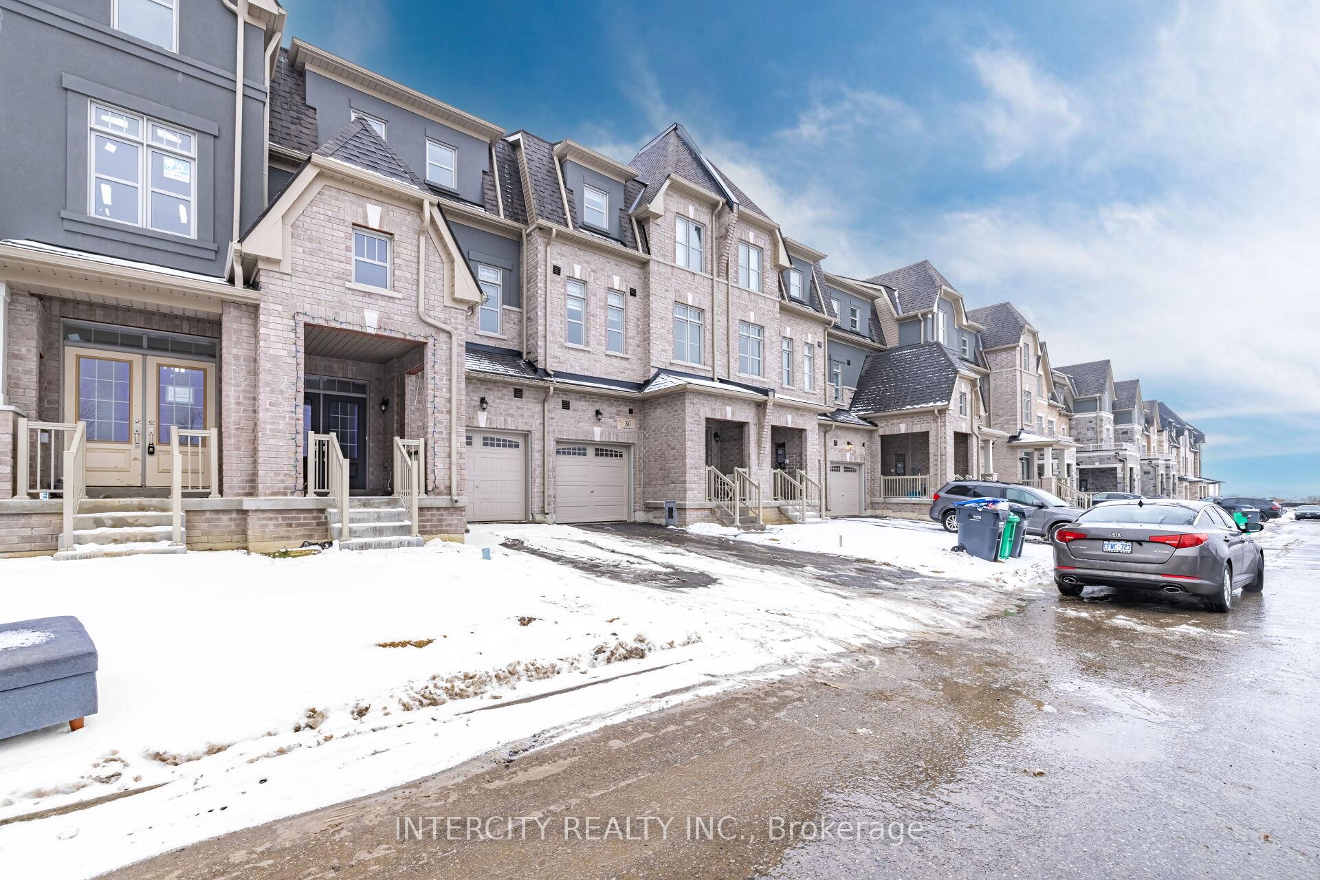 Photo 2 of 32 Foxsparrow Road, Brampton, Sandringham-Wellington — HOMEH