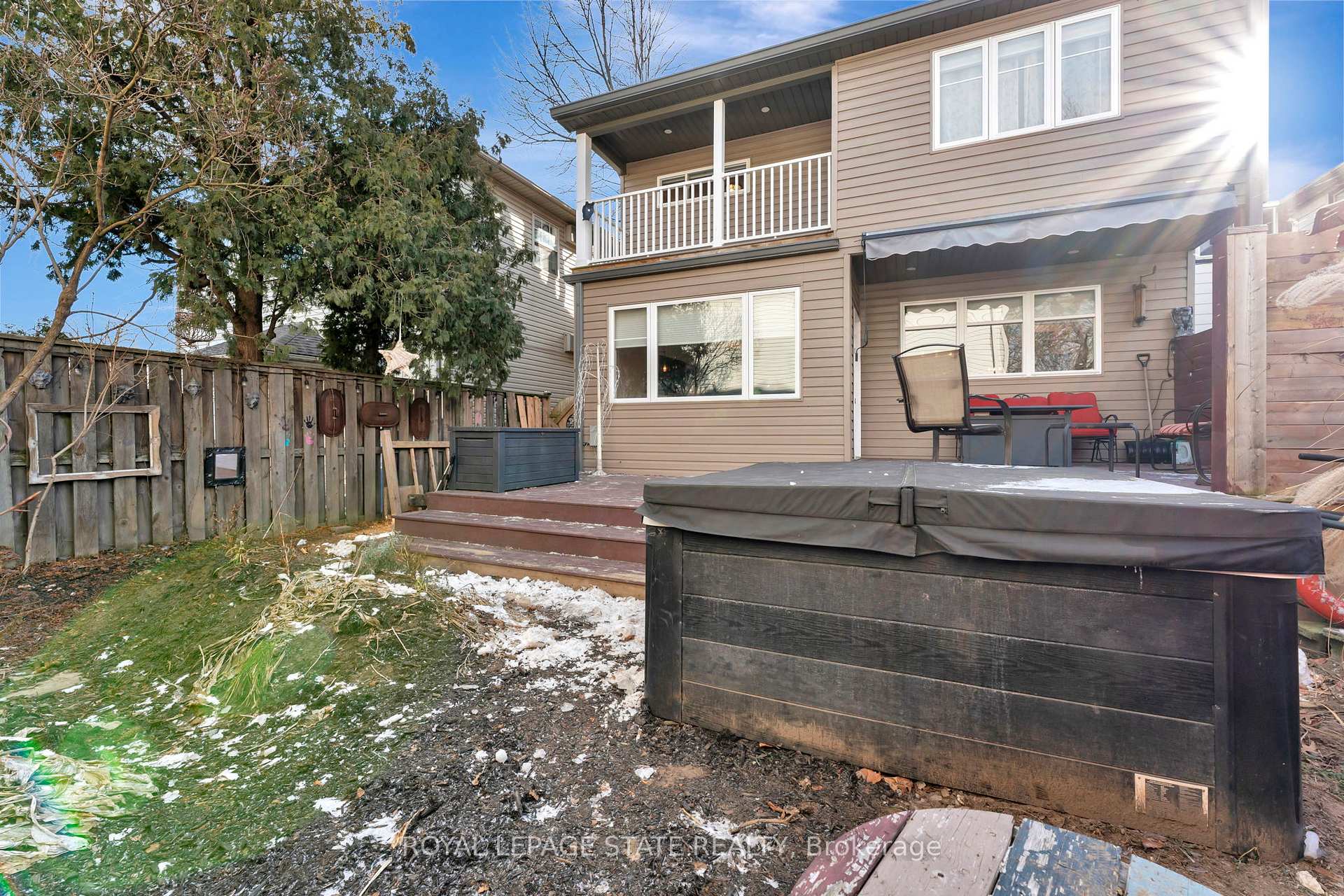 Photo 31 of 53 Woodbine Crescent, Hamilton, Strathcona — HOMEH