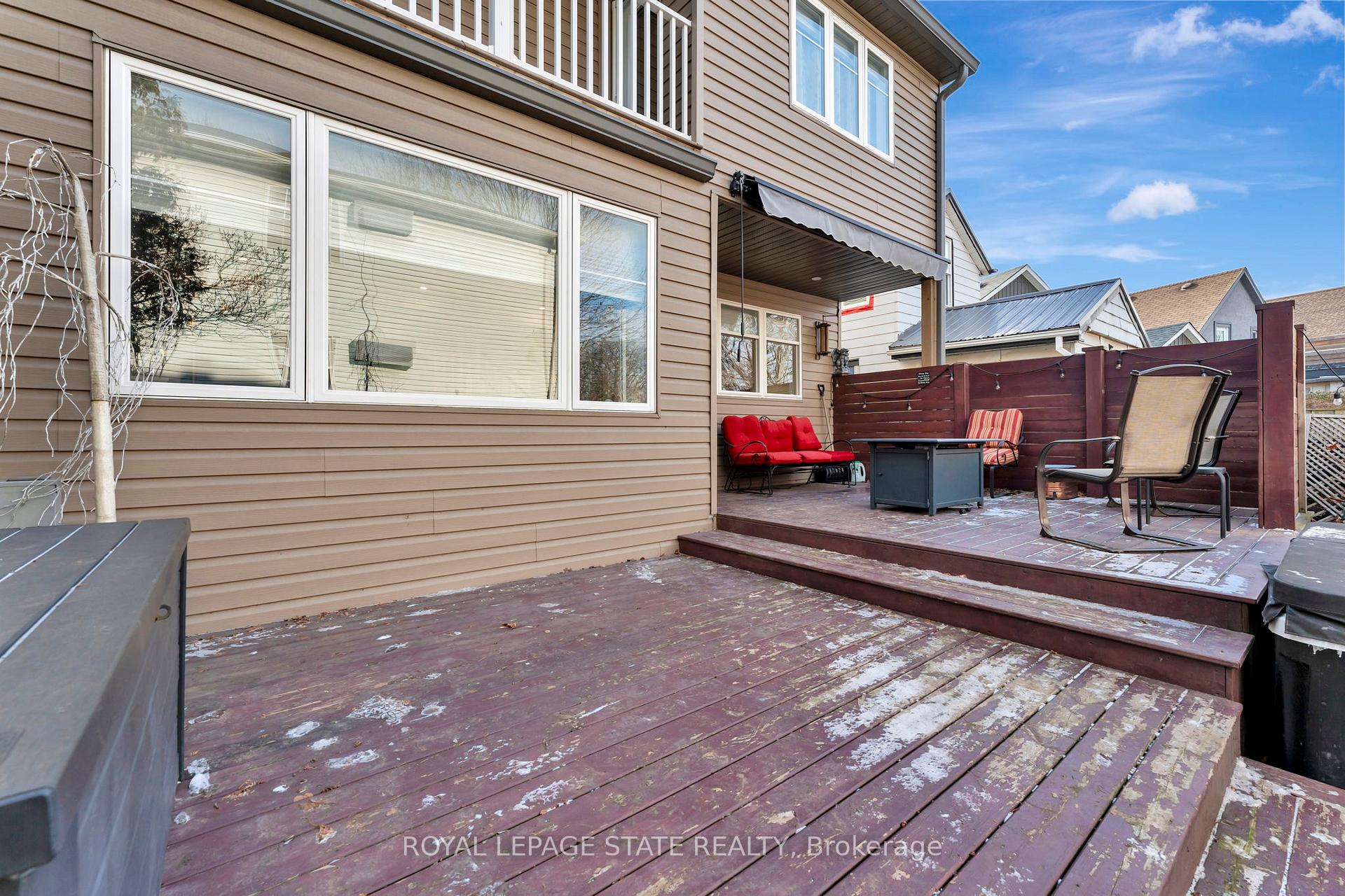 Photo 32 of 53 Woodbine Crescent, Hamilton, Strathcona — HOMEH