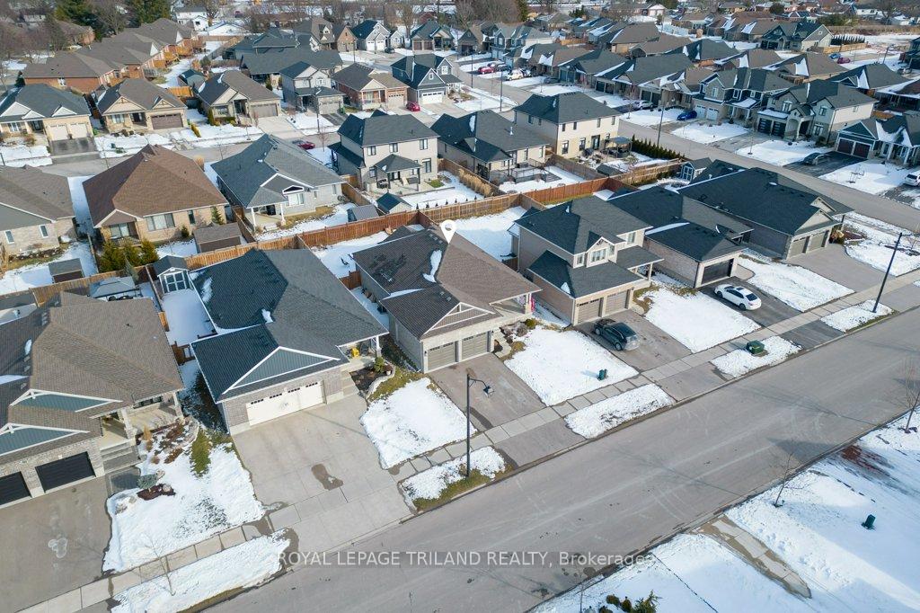 Photo 2 of 25 Oakmont Street, St. Thomas — HOMEH