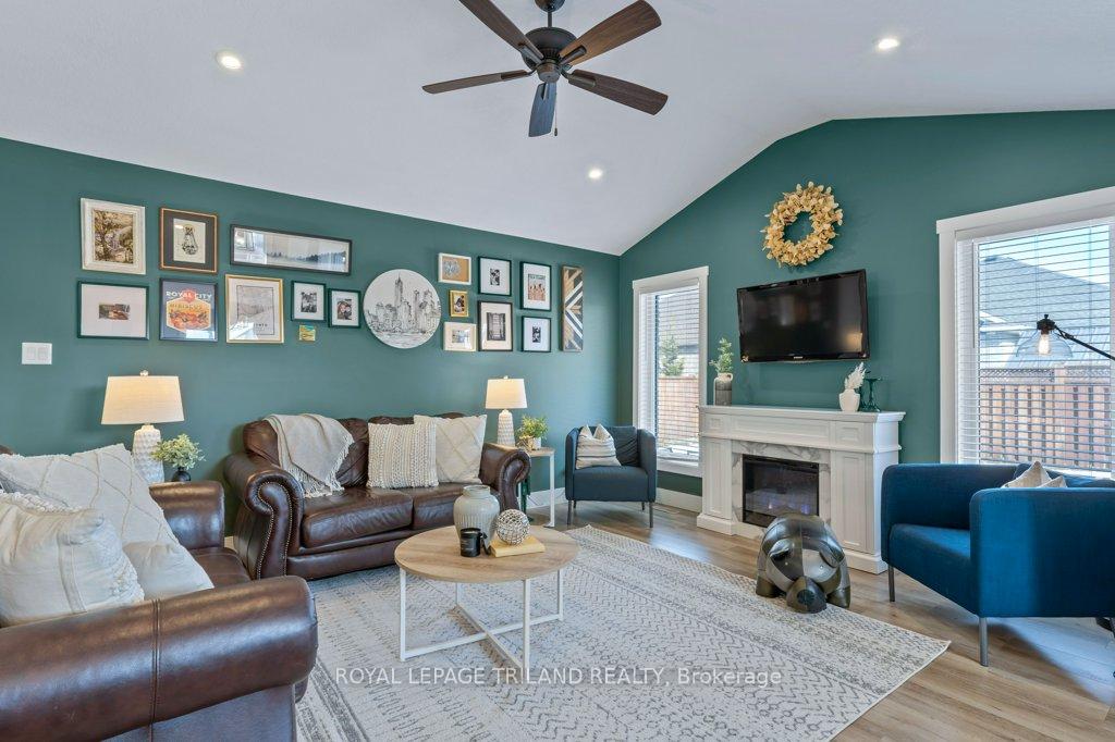Photo 6 of 25 Oakmont Street, St. Thomas — HOMEH