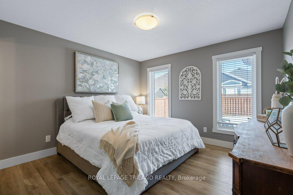 Photo 15 of 25 Oakmont Street, St. Thomas — HOMEH