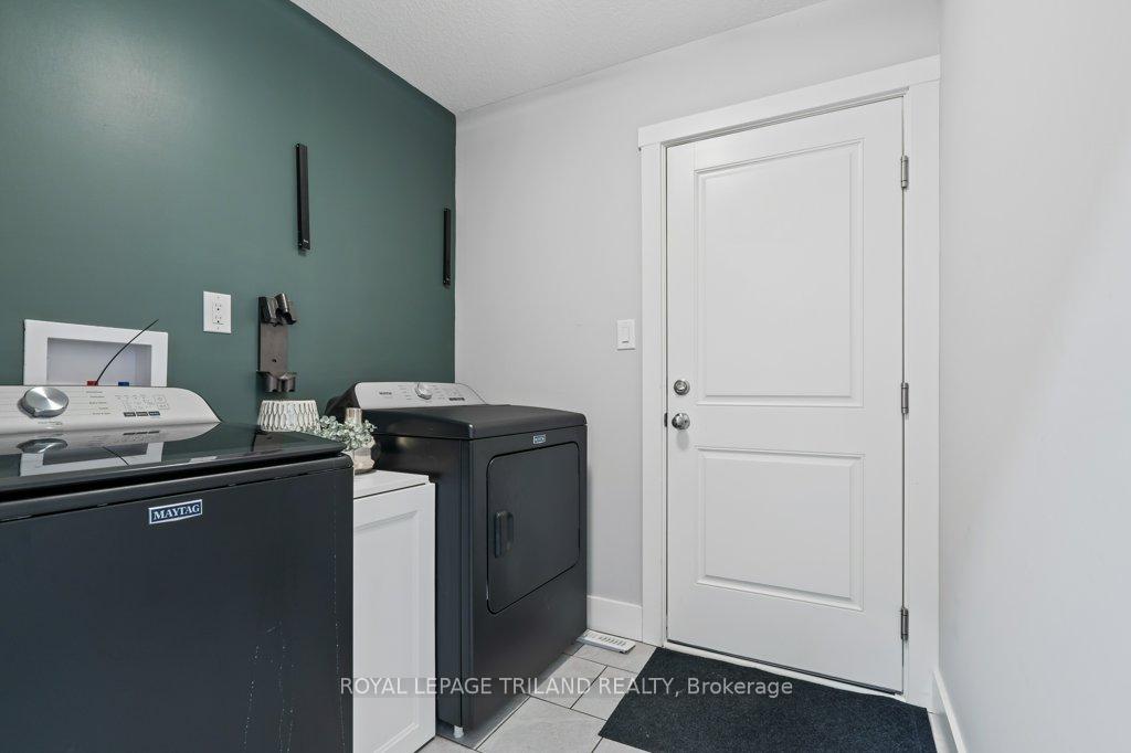 Photo 21 of 25 Oakmont Street, St. Thomas — HOMEH