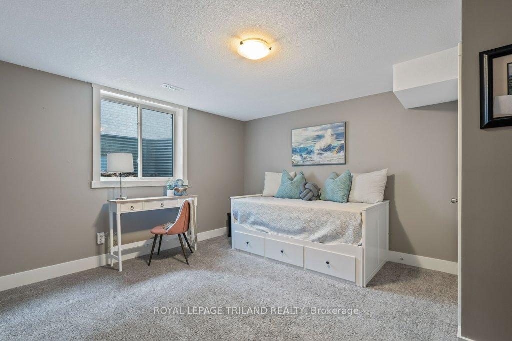 Photo 26 of 25 Oakmont Street, St. Thomas — HOMEH
