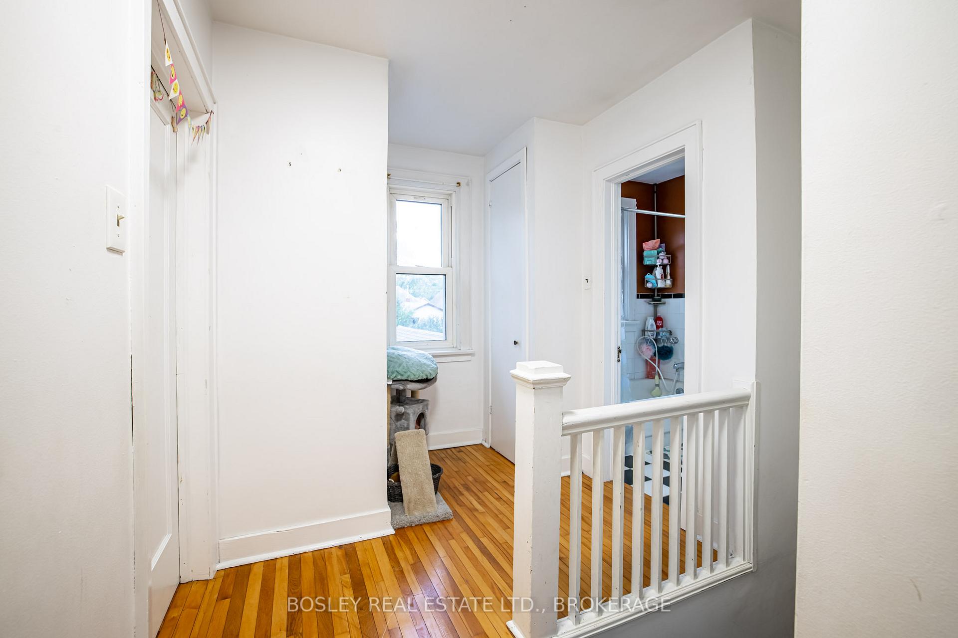 Photo 15 of 132 Dufferin Street E, St. Catharines, Downtown — HOMEH