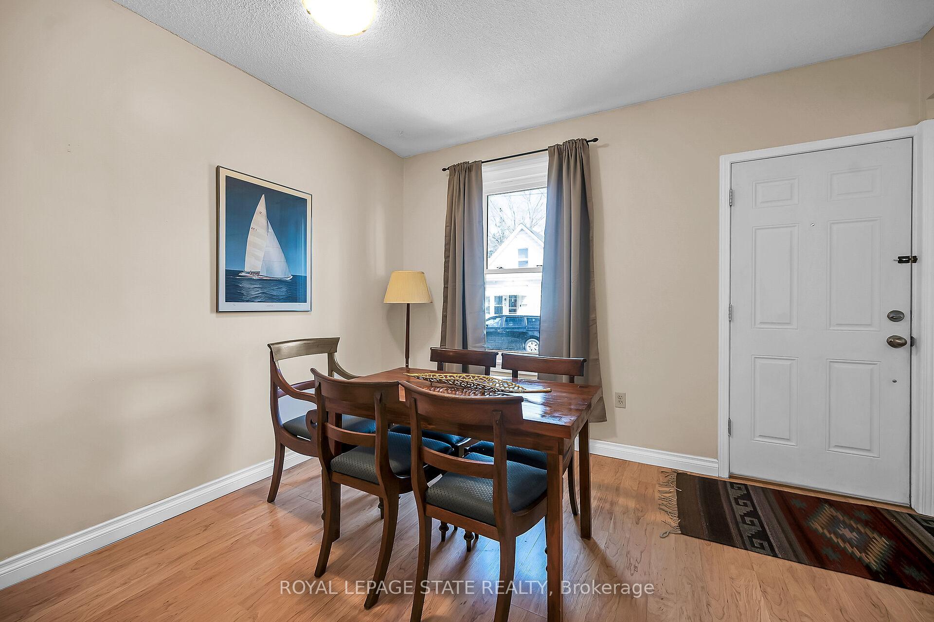 Photo 5 of 42 East 27th Street, Hamilton, Eastmount — HOMEH