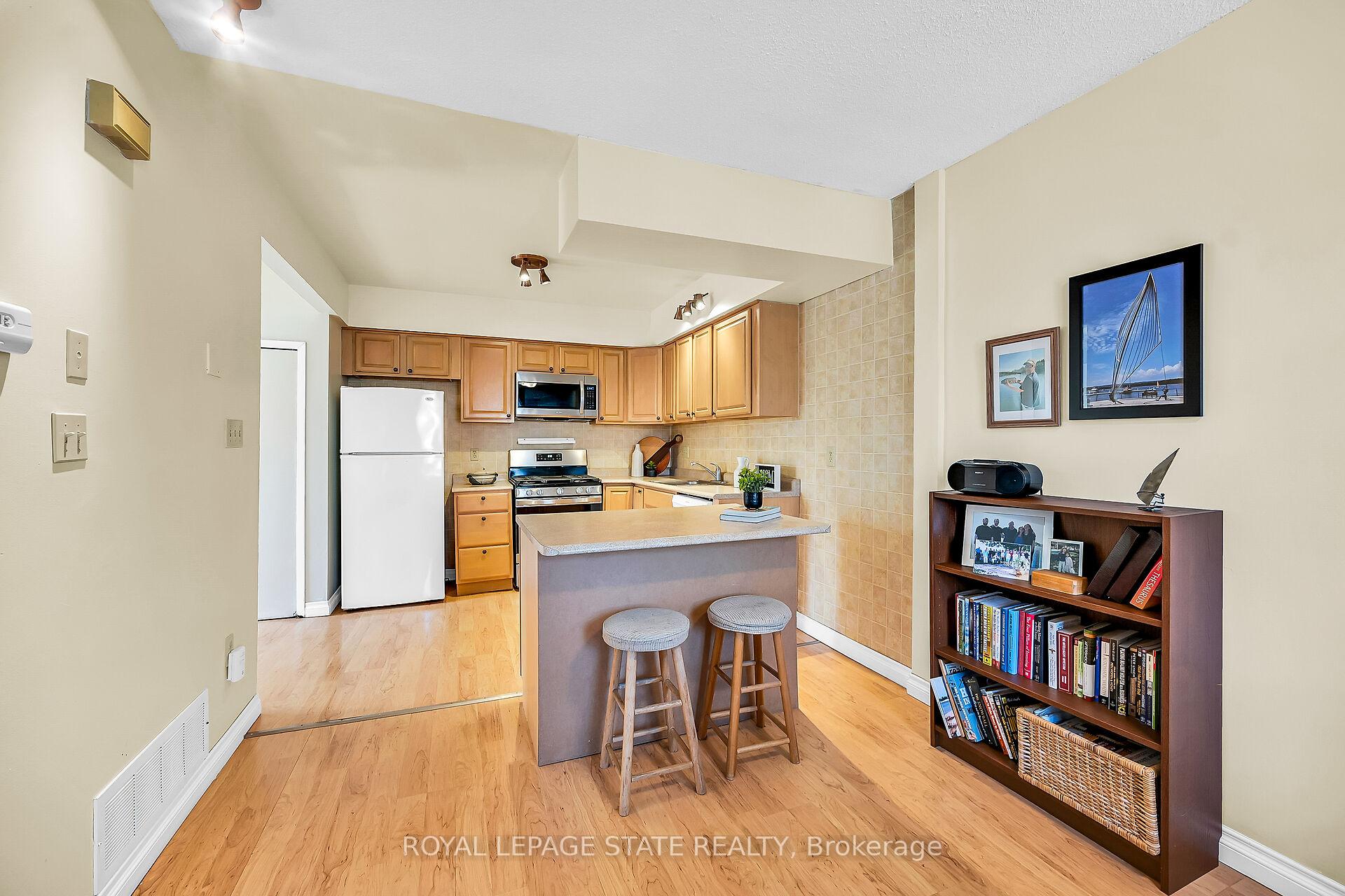 Photo 10 of 42 East 27th Street, Hamilton, Eastmount — HOMEH