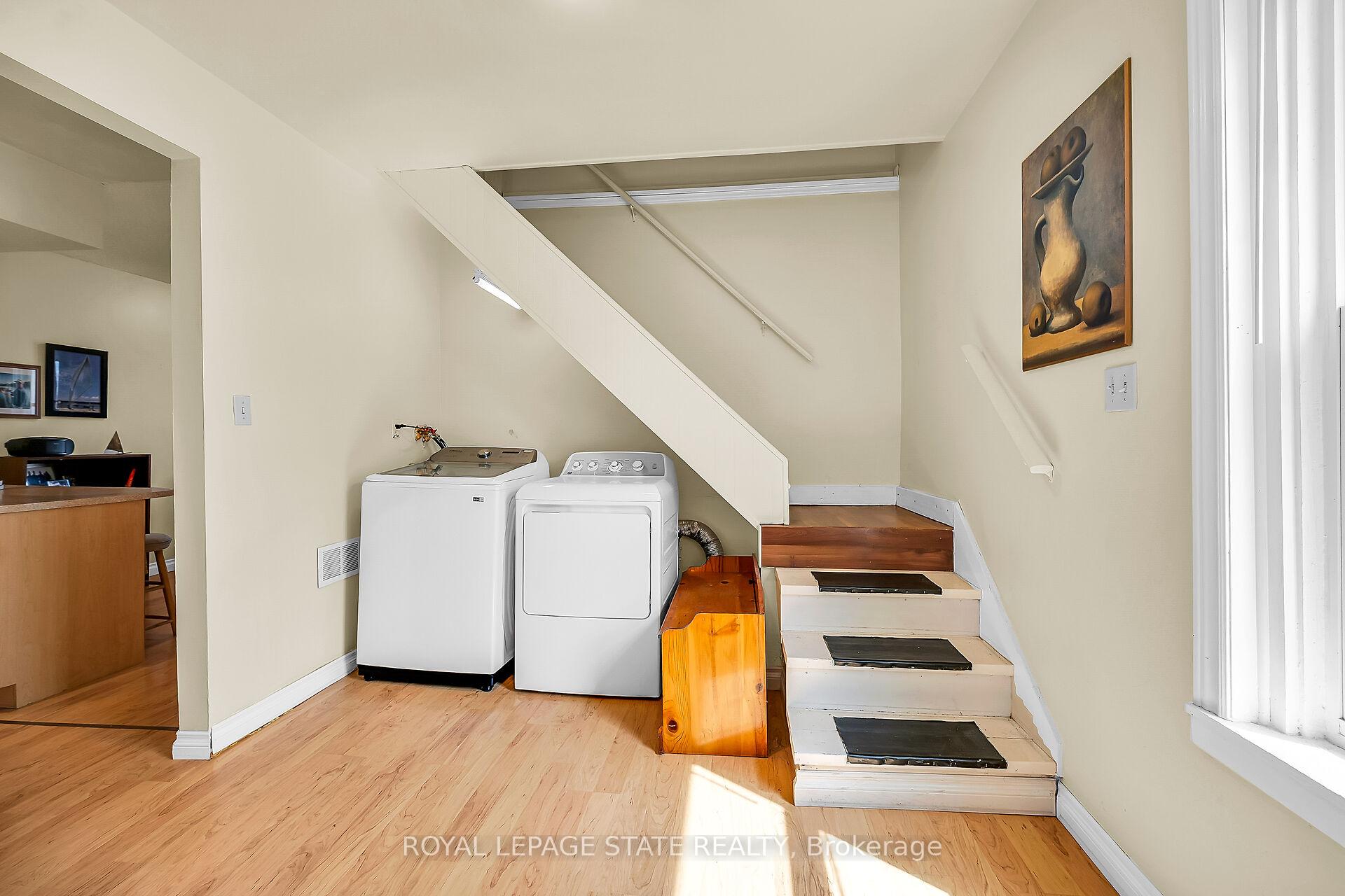 Photo 17 of 42 East 27th Street, Hamilton, Eastmount — HOMEH