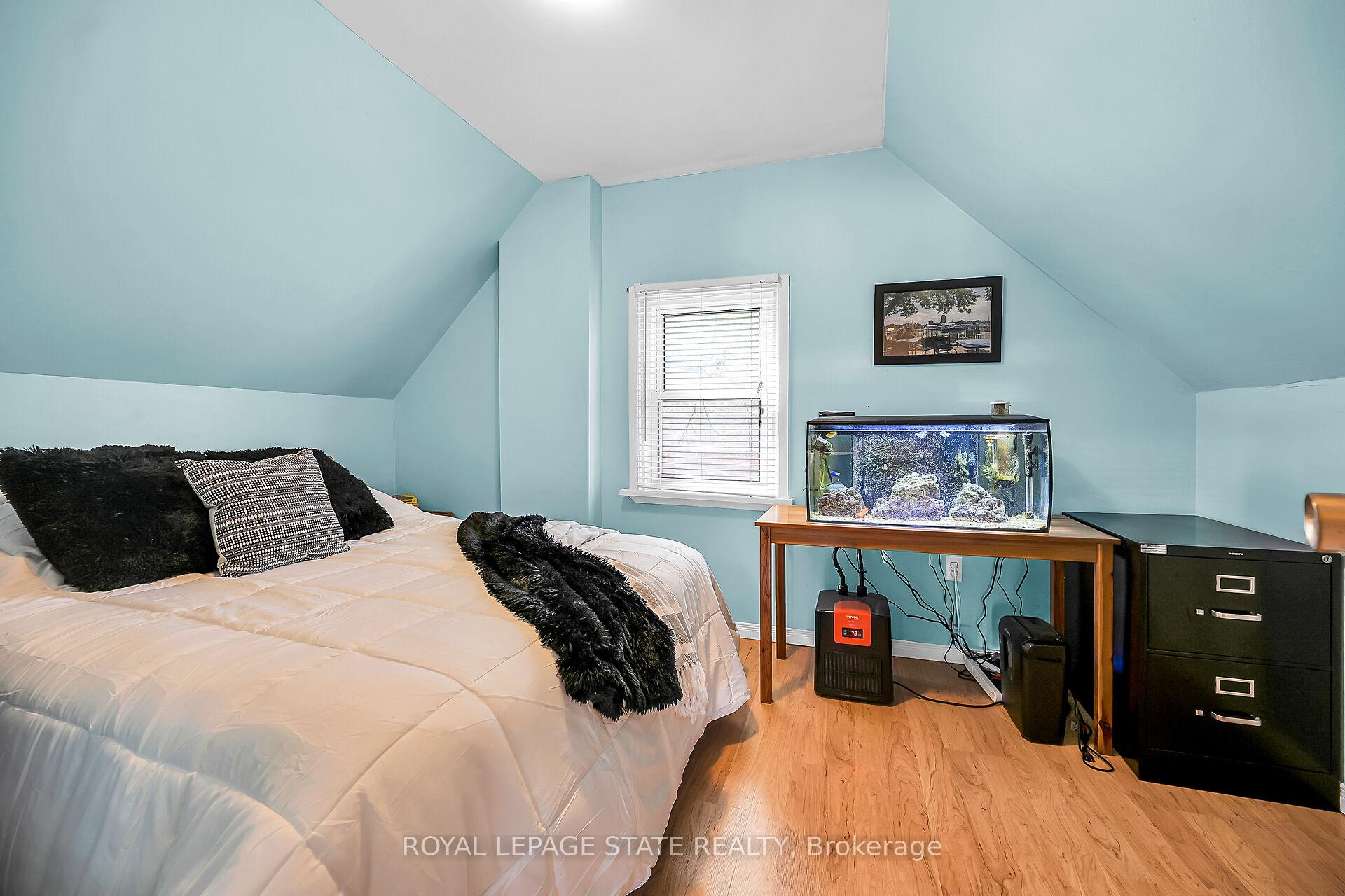 Photo 22 of 42 East 27th Street, Hamilton, Eastmount — HOMEH