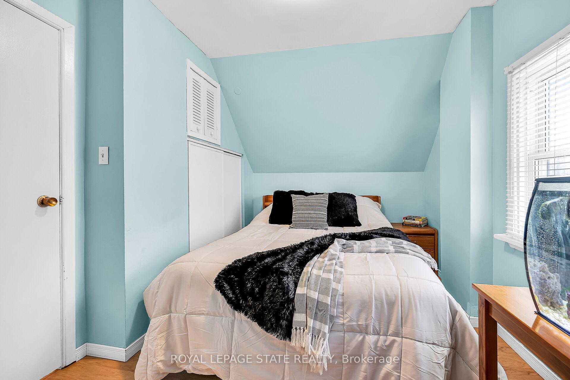 Photo 23 of 42 East 27th Street, Hamilton, Eastmount — HOMEH