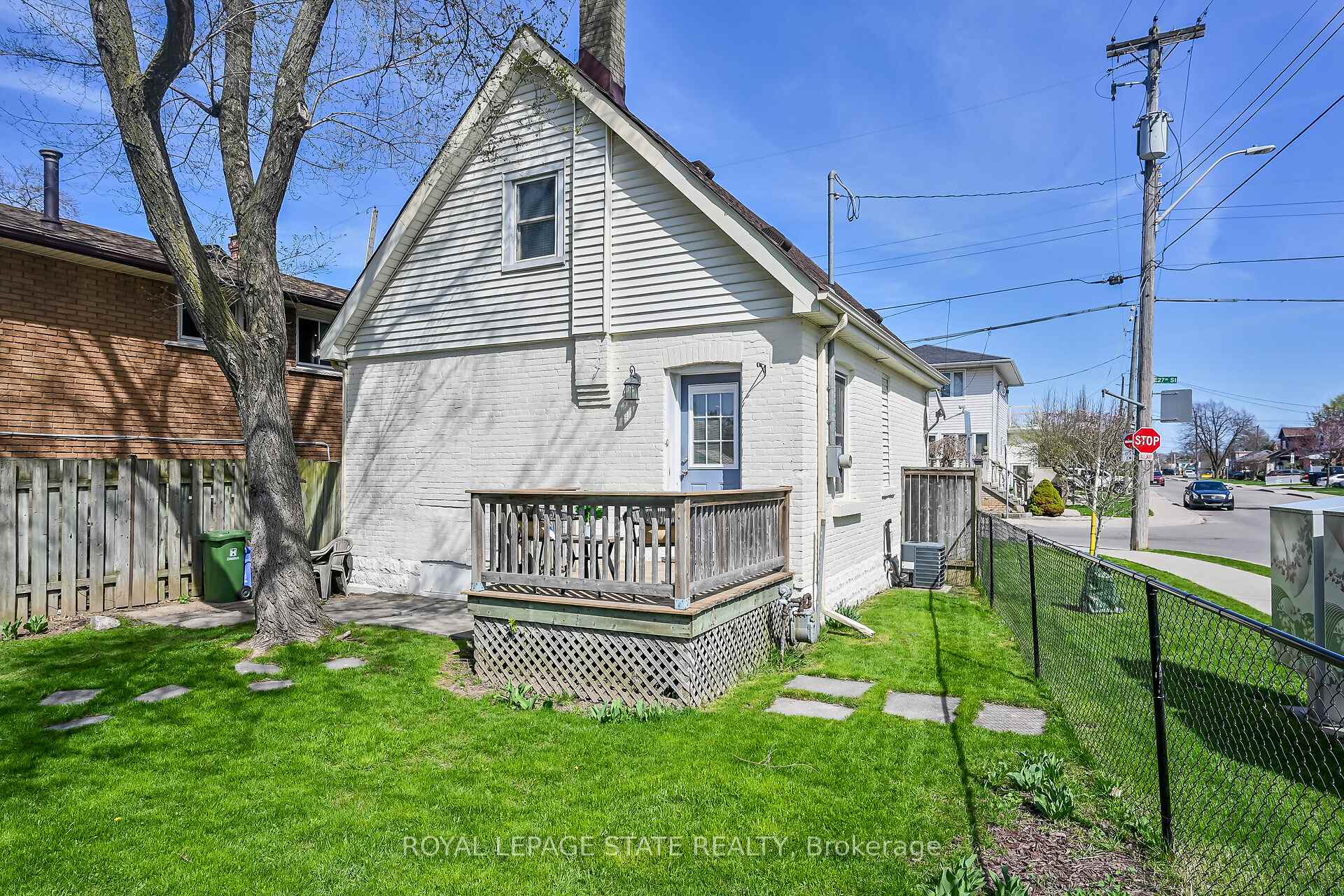 Photo 32 of 42 East 27th Street, Hamilton, Eastmount — HOMEH