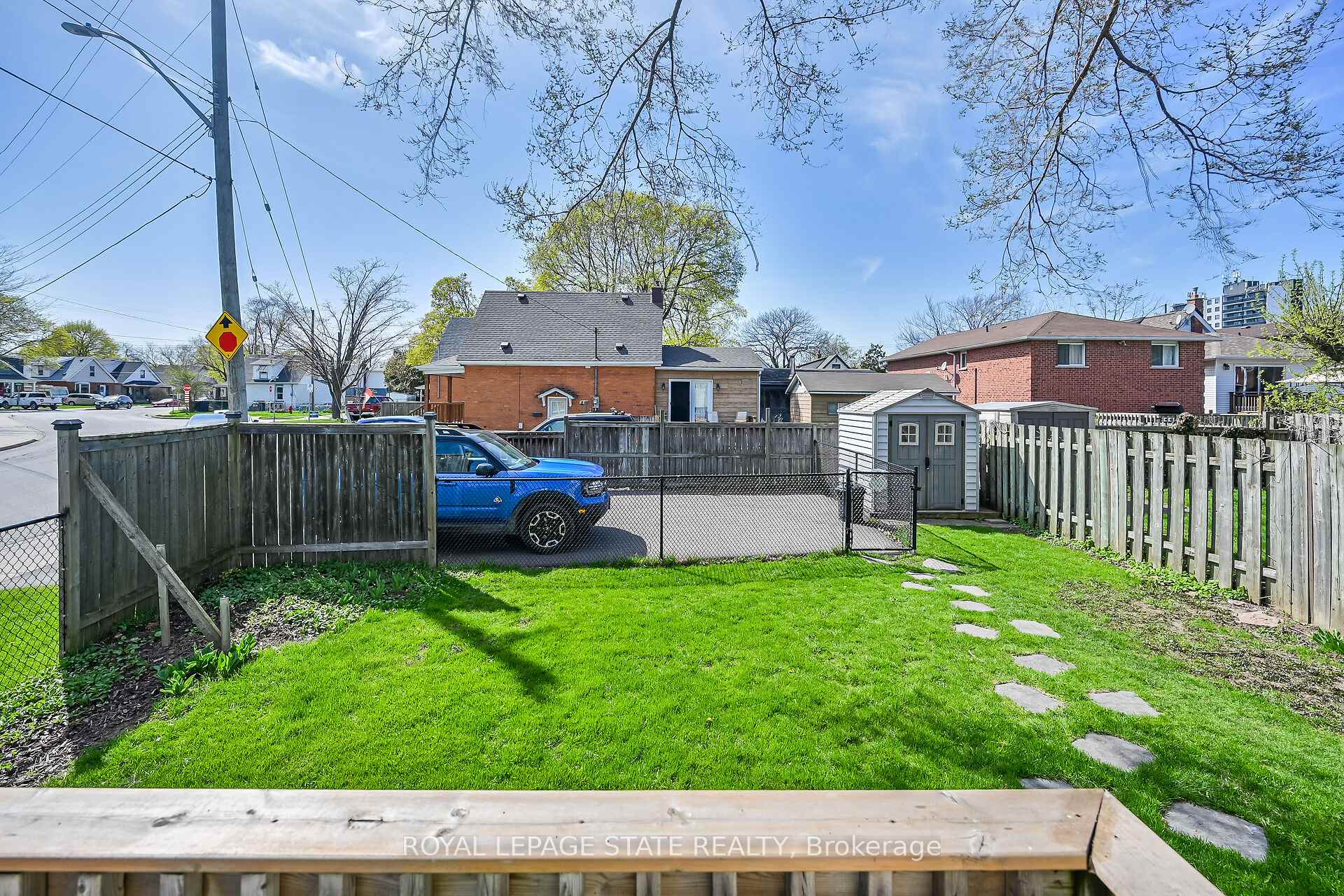 Photo 36 of 42 East 27th Street, Hamilton, Eastmount — HOMEH