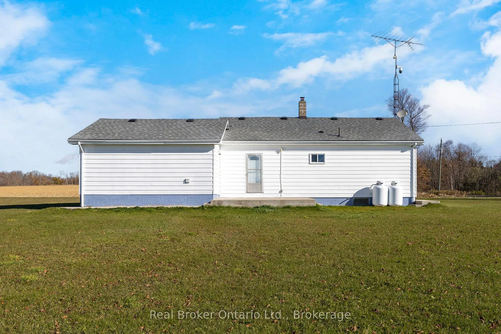 Photo 29 of 9354 15th Side Road, Erin, Rural Erin — HOMEH