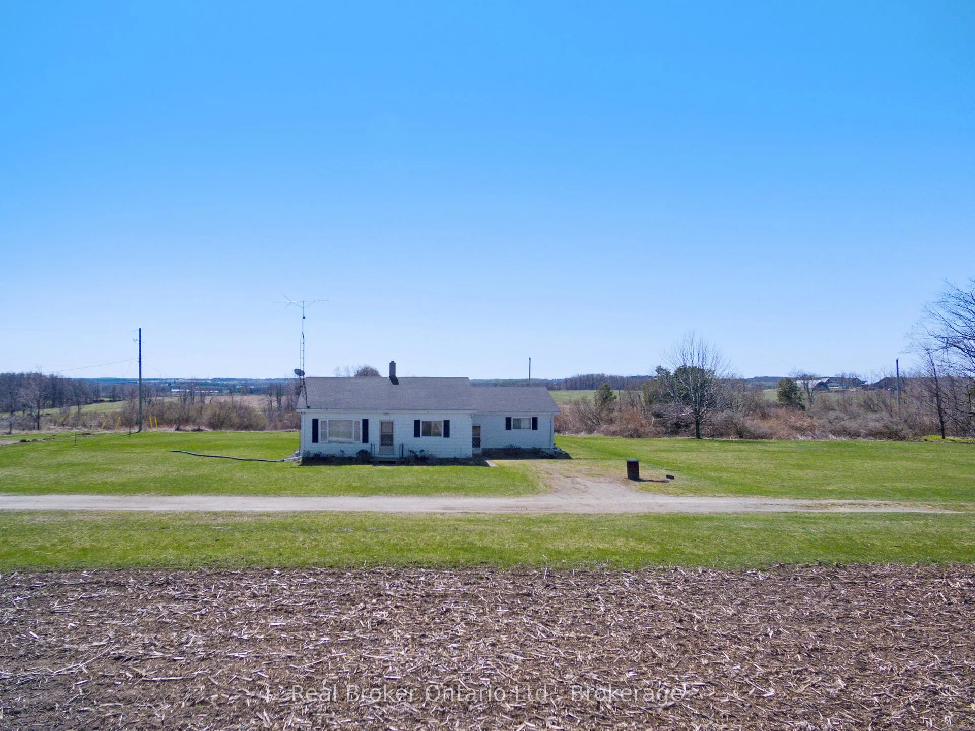 Photo 33 of 9354 15th Side Road, Erin, Rural Erin — HOMEH
