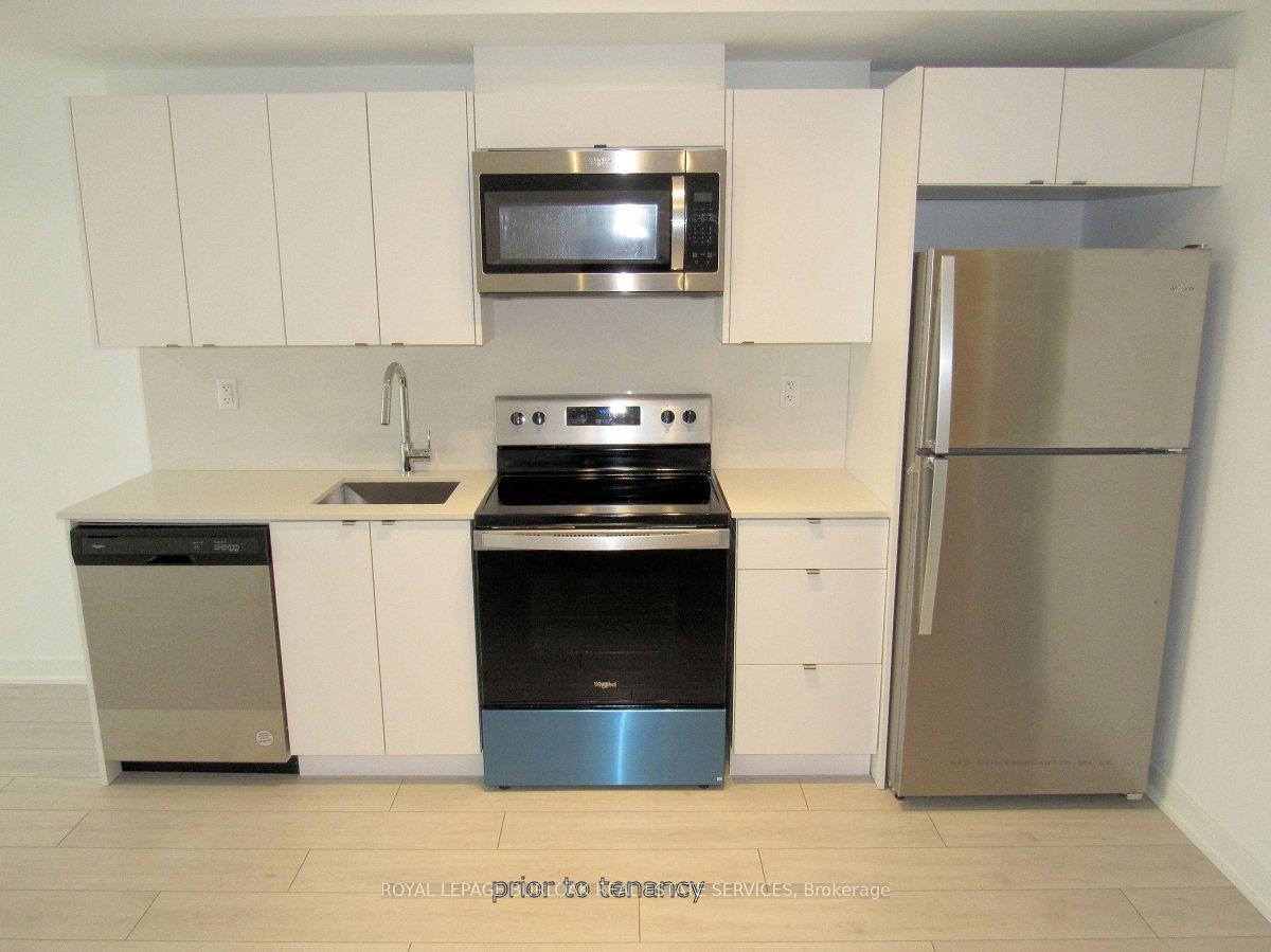 Photo 9 of Unit A303, 3210 Dakota Common, Burlington, Alton — HOMEH