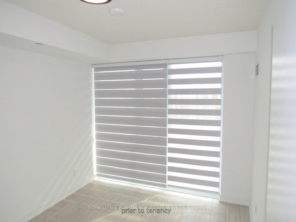 Photo 16 of Unit A303, 3210 Dakota Common, Burlington, Alton — HOMEH