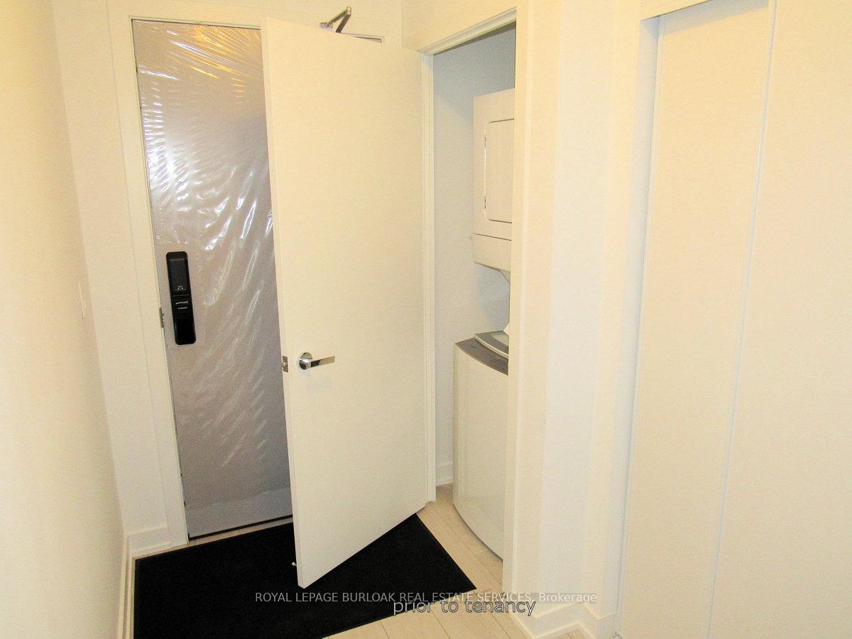 Photo 19 of Unit A303, 3210 Dakota Common, Burlington, Alton — HOMEH