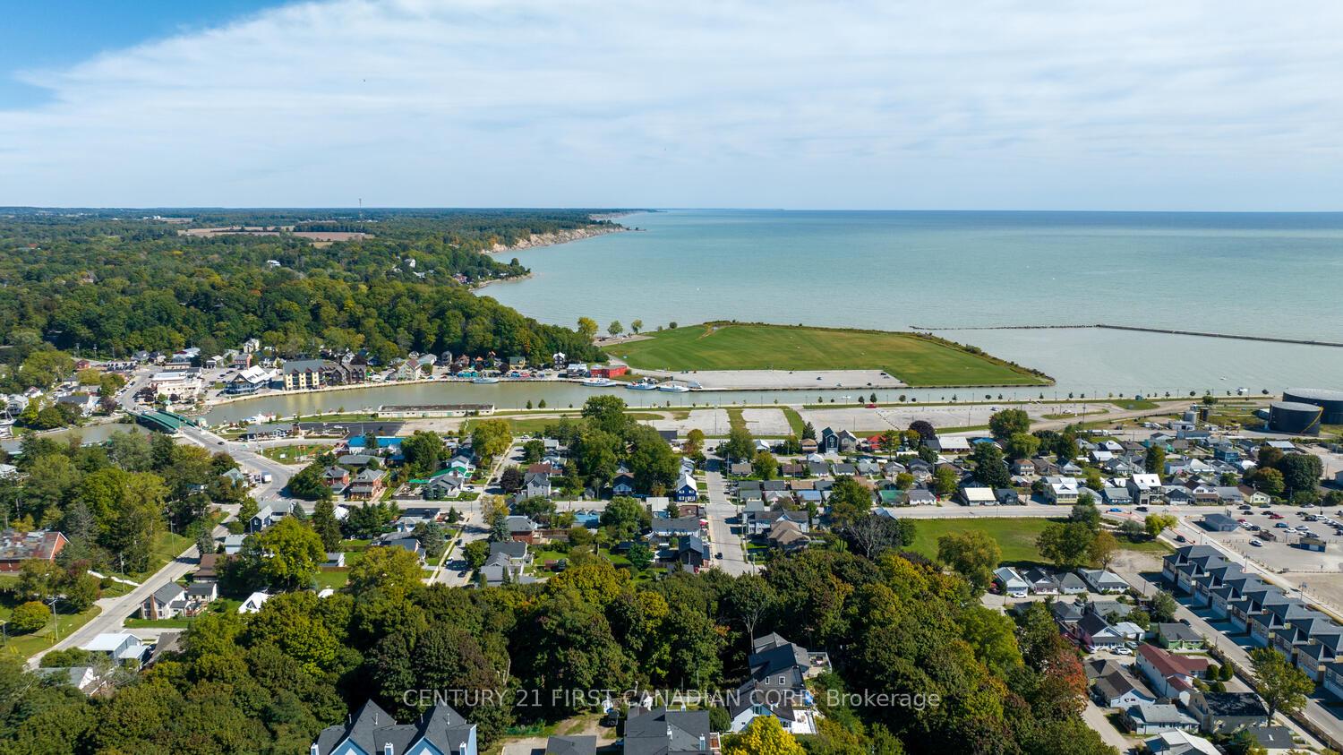 Photo 27 of 116 Sandcastle Key, Central Elgin, Rural Central Elgin — HOMEH