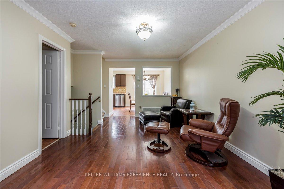 Photo 4 of 39 Coleman Drive, Barrie, Edgehill Drive — HOMEH