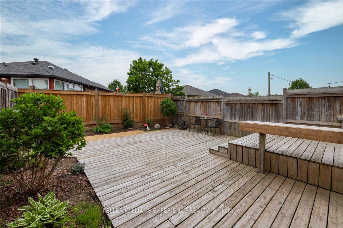 Photo 22 of 39 Coleman Drive, Barrie, Edgehill Drive — HOMEH