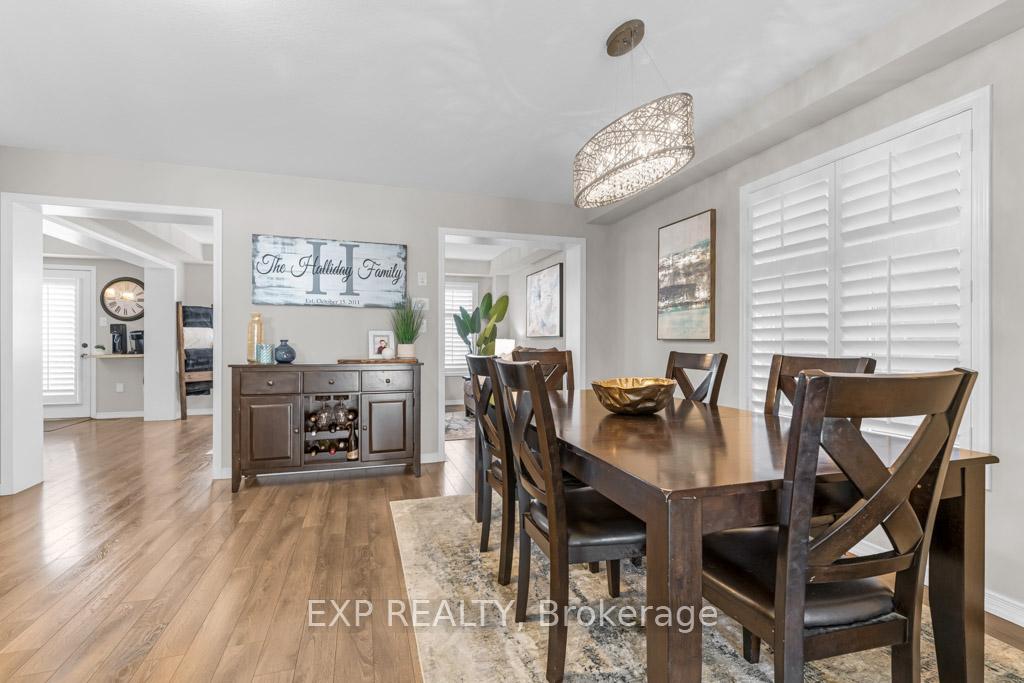 Photo 7 of 182 Binhaven Boulevard, Hamilton, Binbrook — HOMEH