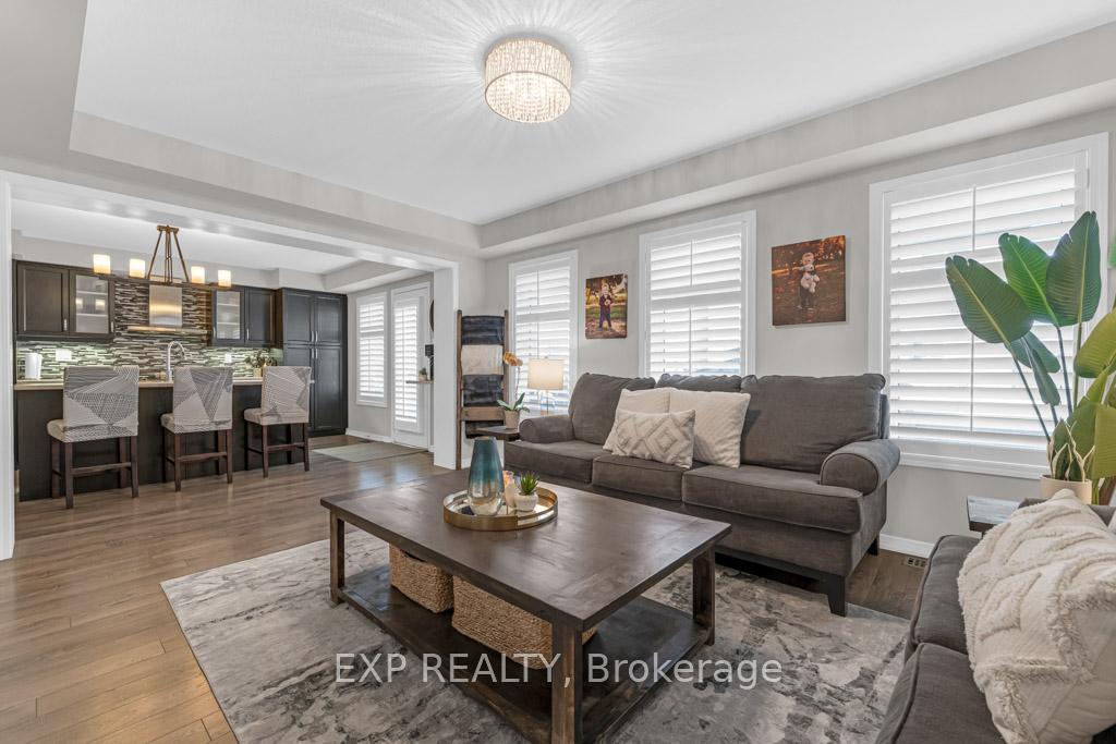 Photo 9 of 182 Binhaven Boulevard, Hamilton, Binbrook — HOMEH