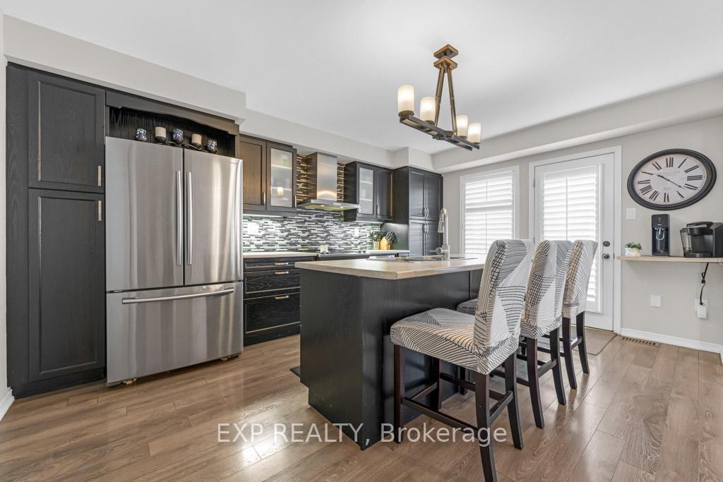 Photo 13 of 182 Binhaven Boulevard, Hamilton, Binbrook — HOMEH
