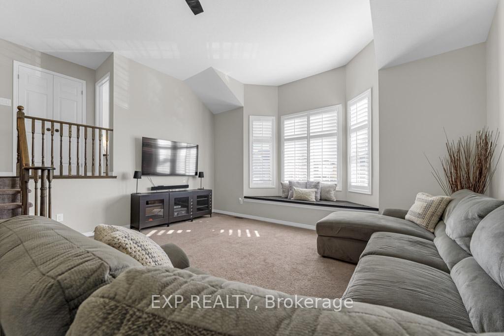 Photo 17 of 182 Binhaven Boulevard, Hamilton, Binbrook — HOMEH