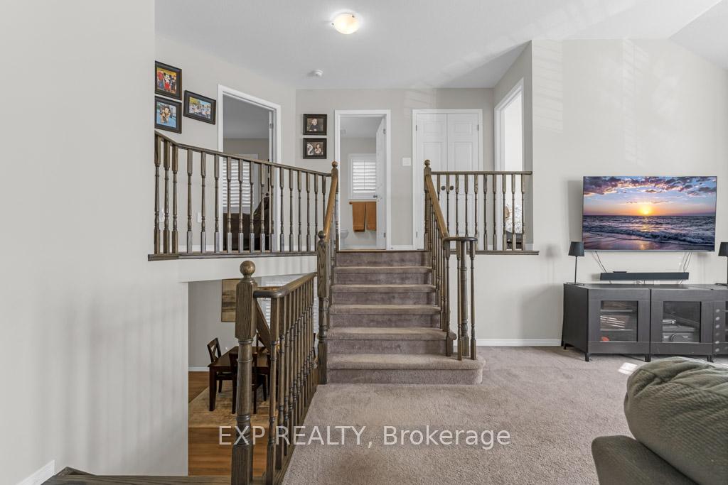 Photo 18 of 182 Binhaven Boulevard, Hamilton, Binbrook — HOMEH