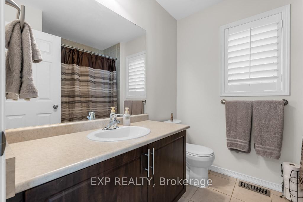 Photo 20 of 182 Binhaven Boulevard, Hamilton, Binbrook — HOMEH