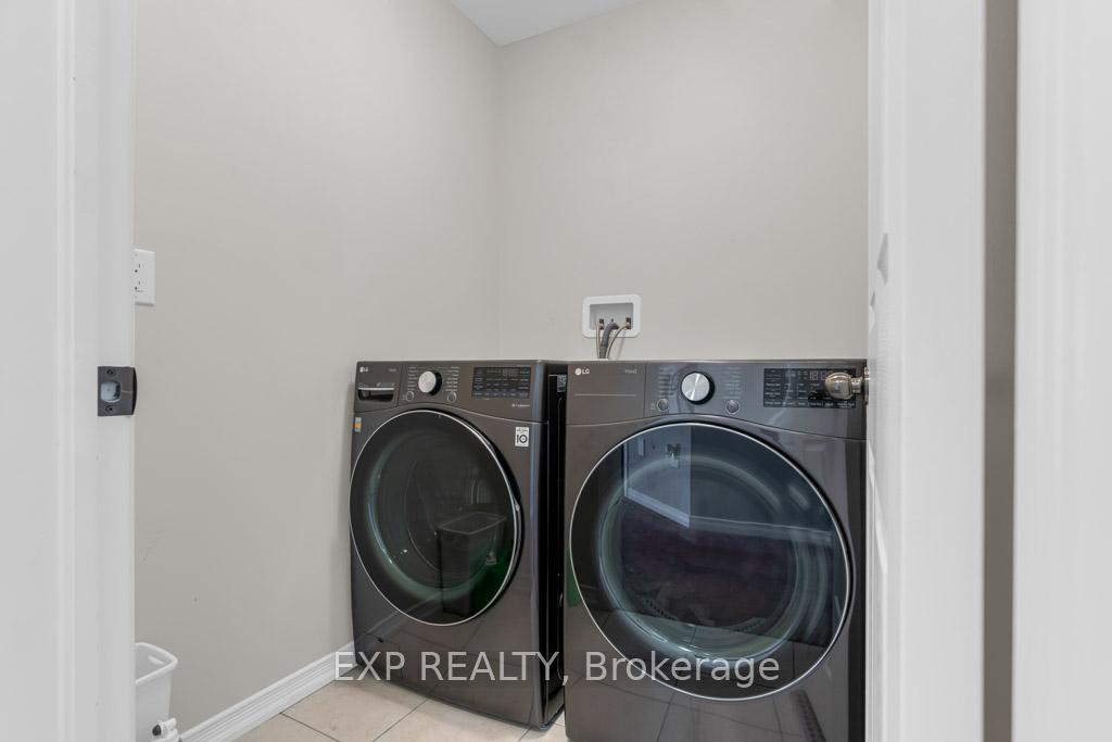 Photo 22 of 182 Binhaven Boulevard, Hamilton, Binbrook — HOMEH