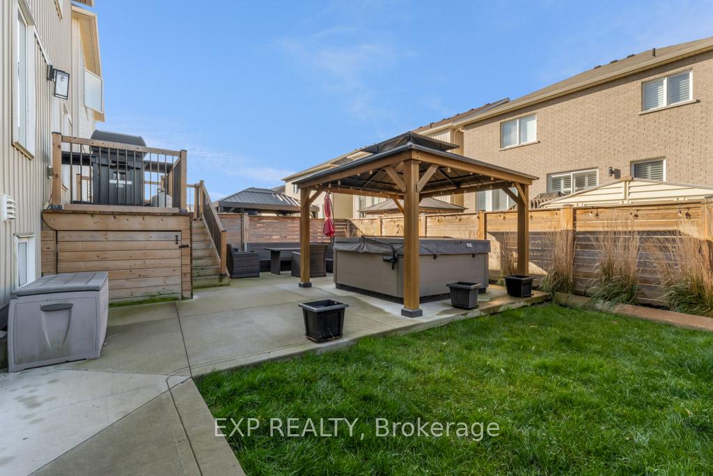 Photo 32 of 182 Binhaven Boulevard, Hamilton, Binbrook — HOMEH