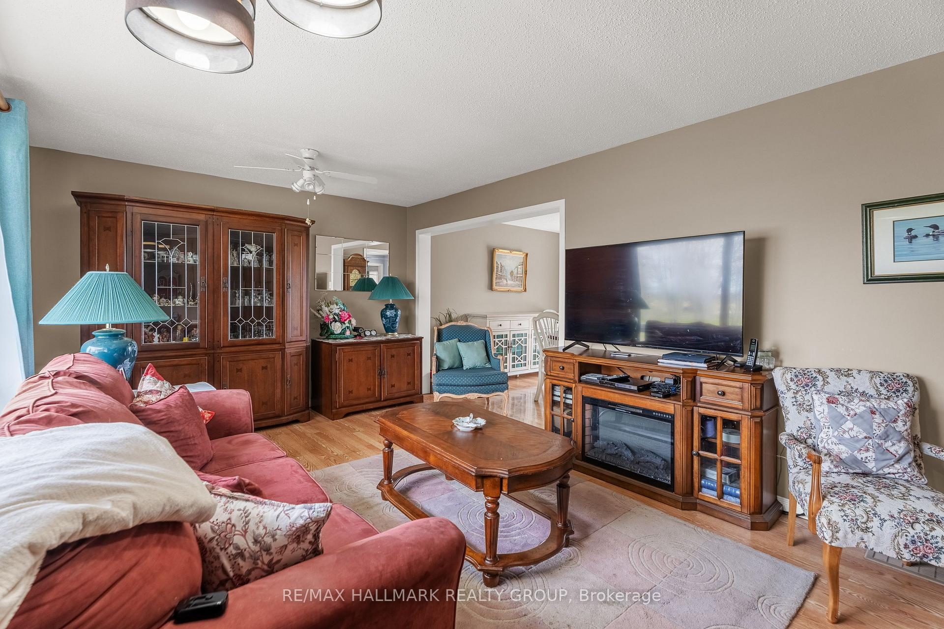 Photo 6 of 3756 Dunrobin Road, Ottawa, Dunrobin Shores — HOMEH
