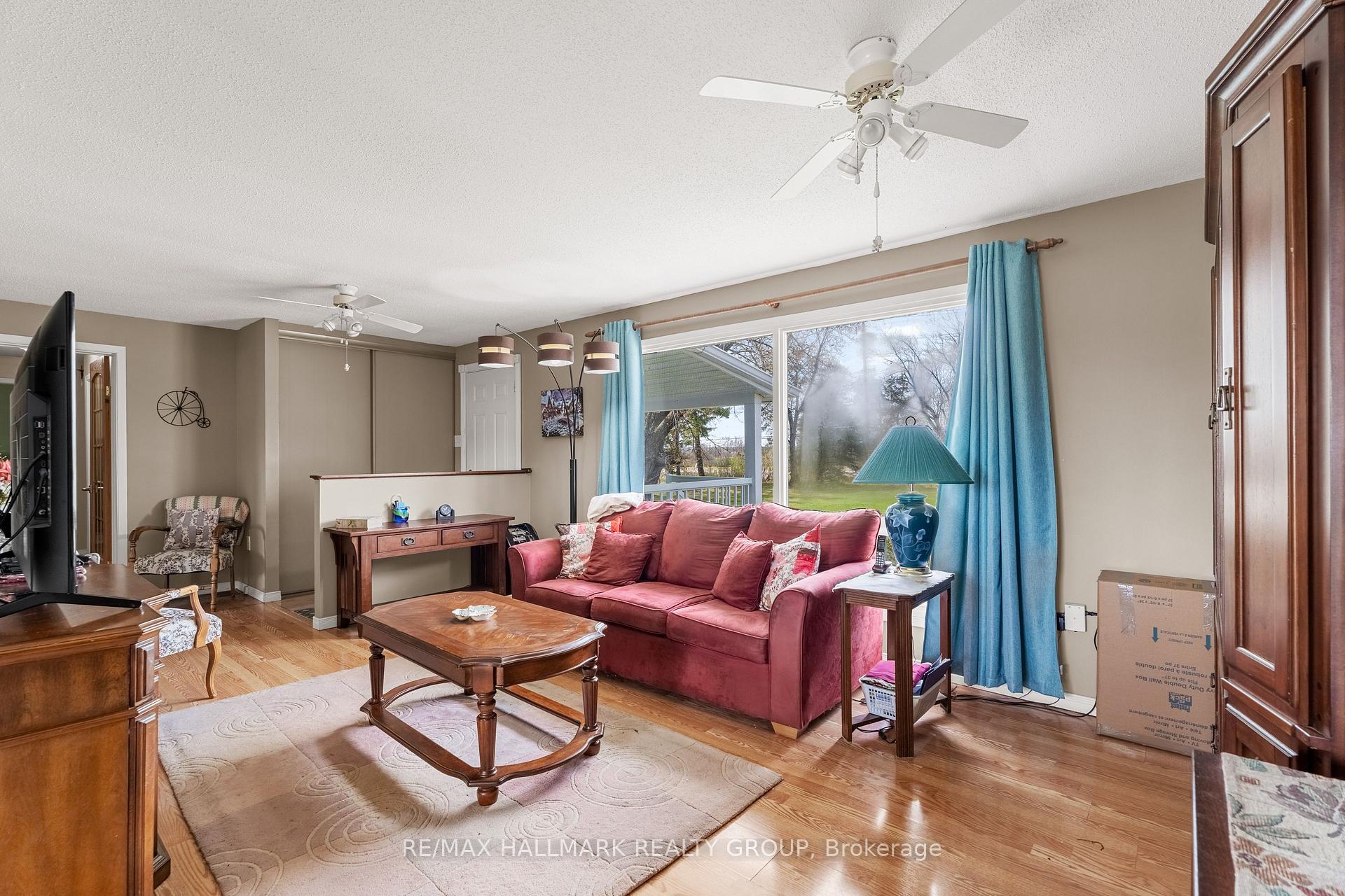 Photo 12 of 3756 Dunrobin Road, Ottawa, Dunrobin Shores — HOMEH