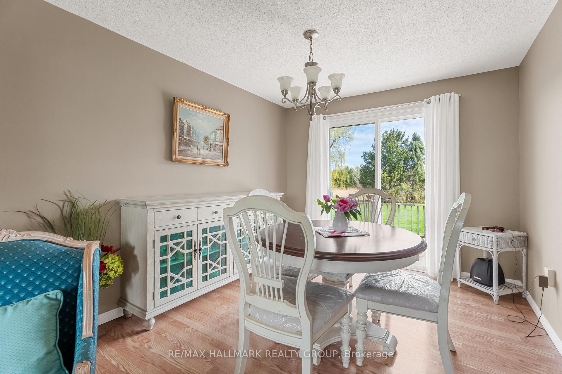 Photo 9 of 3756 Dunrobin Road, Ottawa, Dunrobin Shores — HOMEH