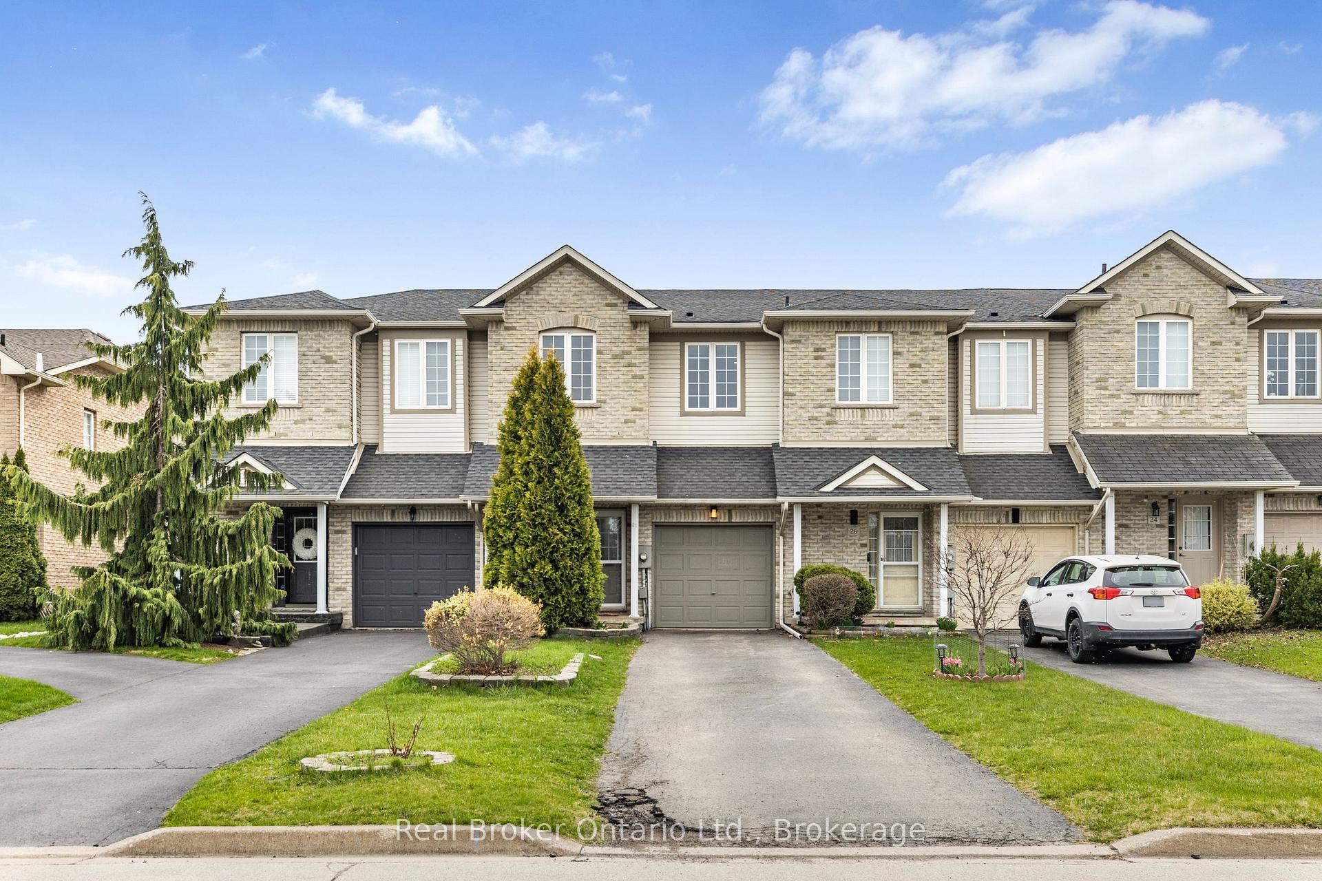 Front of 28 Whitefish Crescent