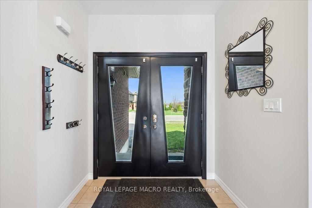 Photo 10 of 157 Fletcher Road, Hamilton, Rural Glanbrook — HOMEH