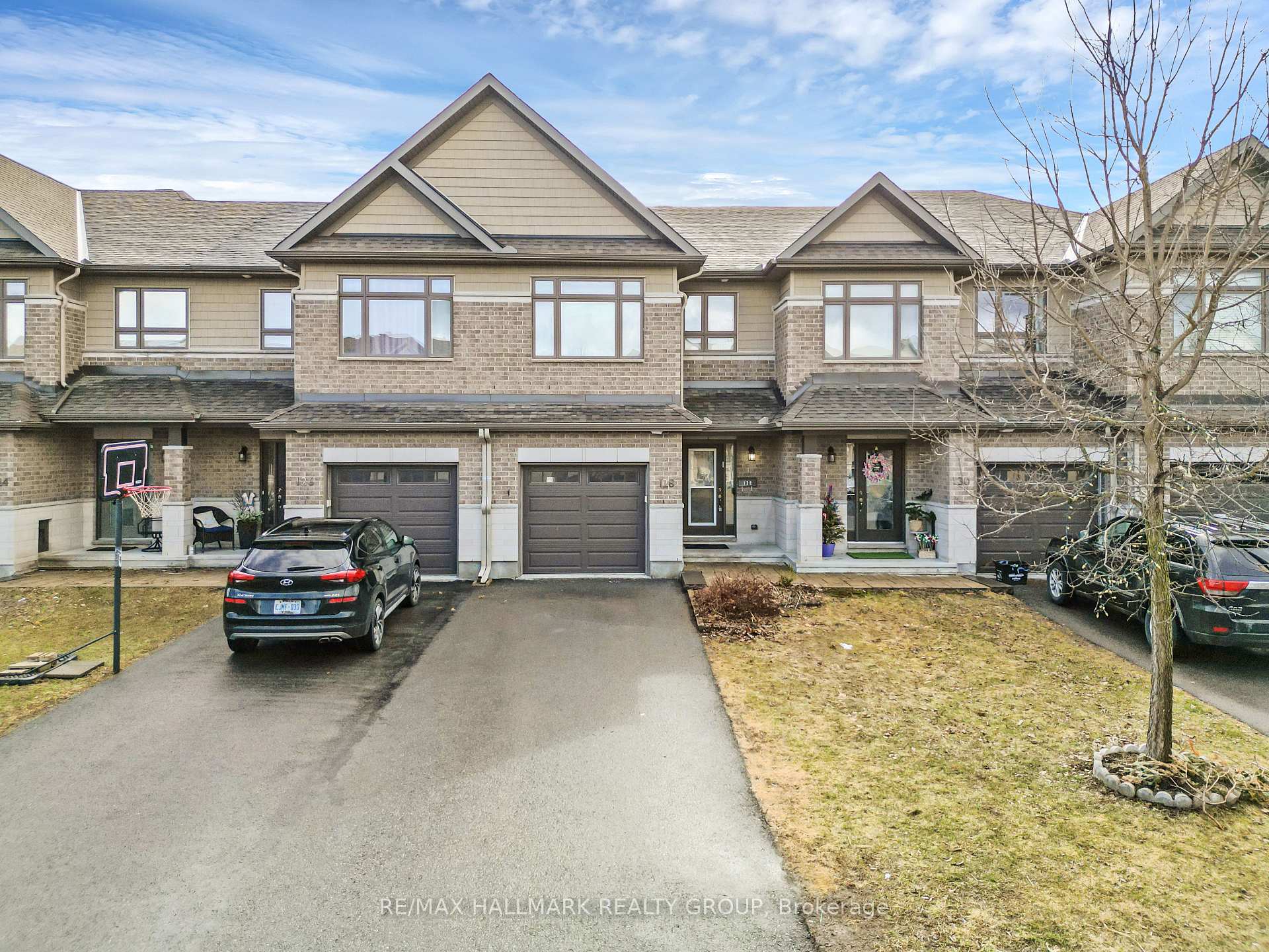 Photo 1 of 128 Woodhurst Crescent, Ottawa, Stittsville (South) — HOMEH