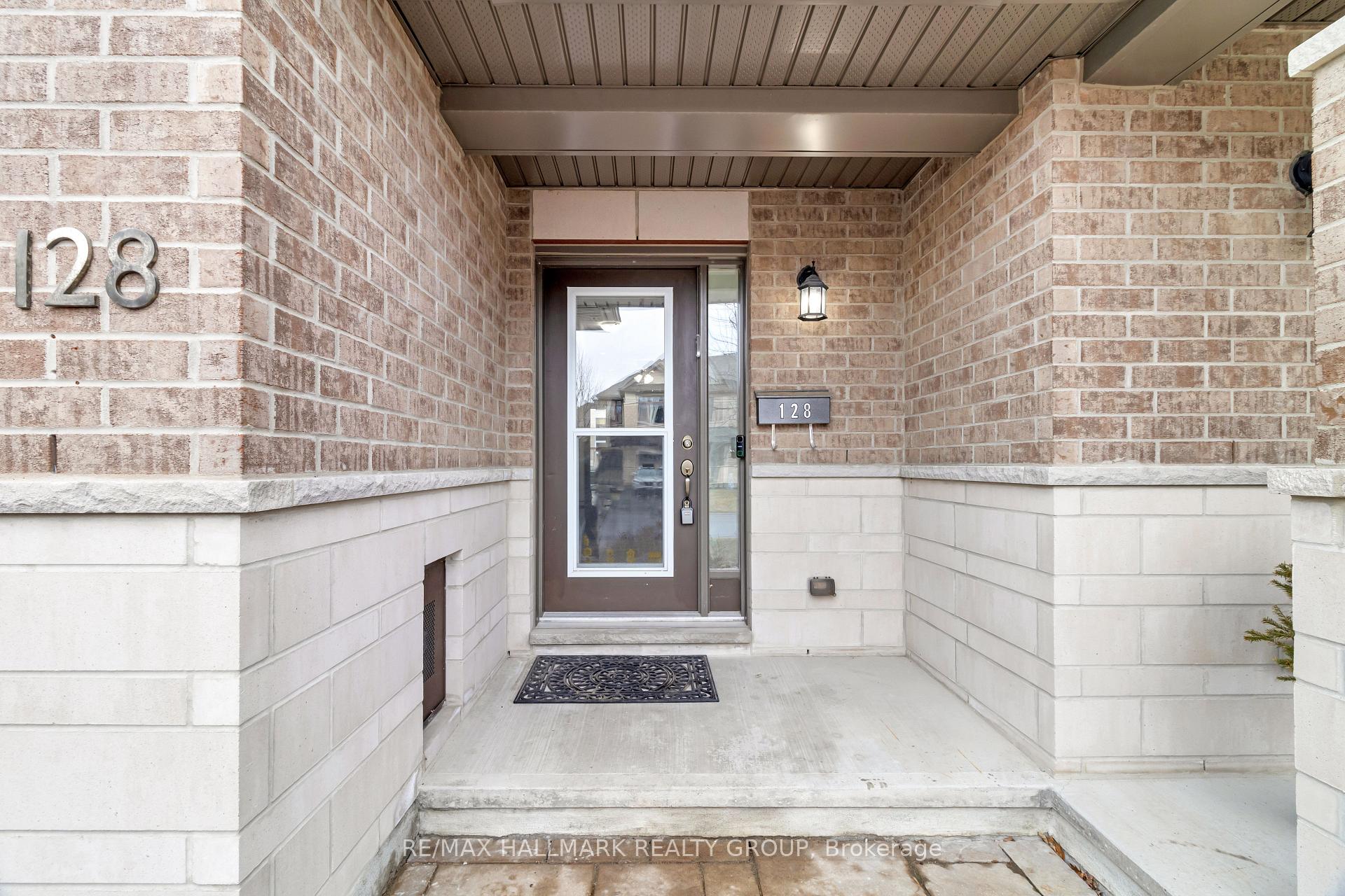 Photo 2 of 128 Woodhurst Crescent, Ottawa, Stittsville (South) — HOMEH