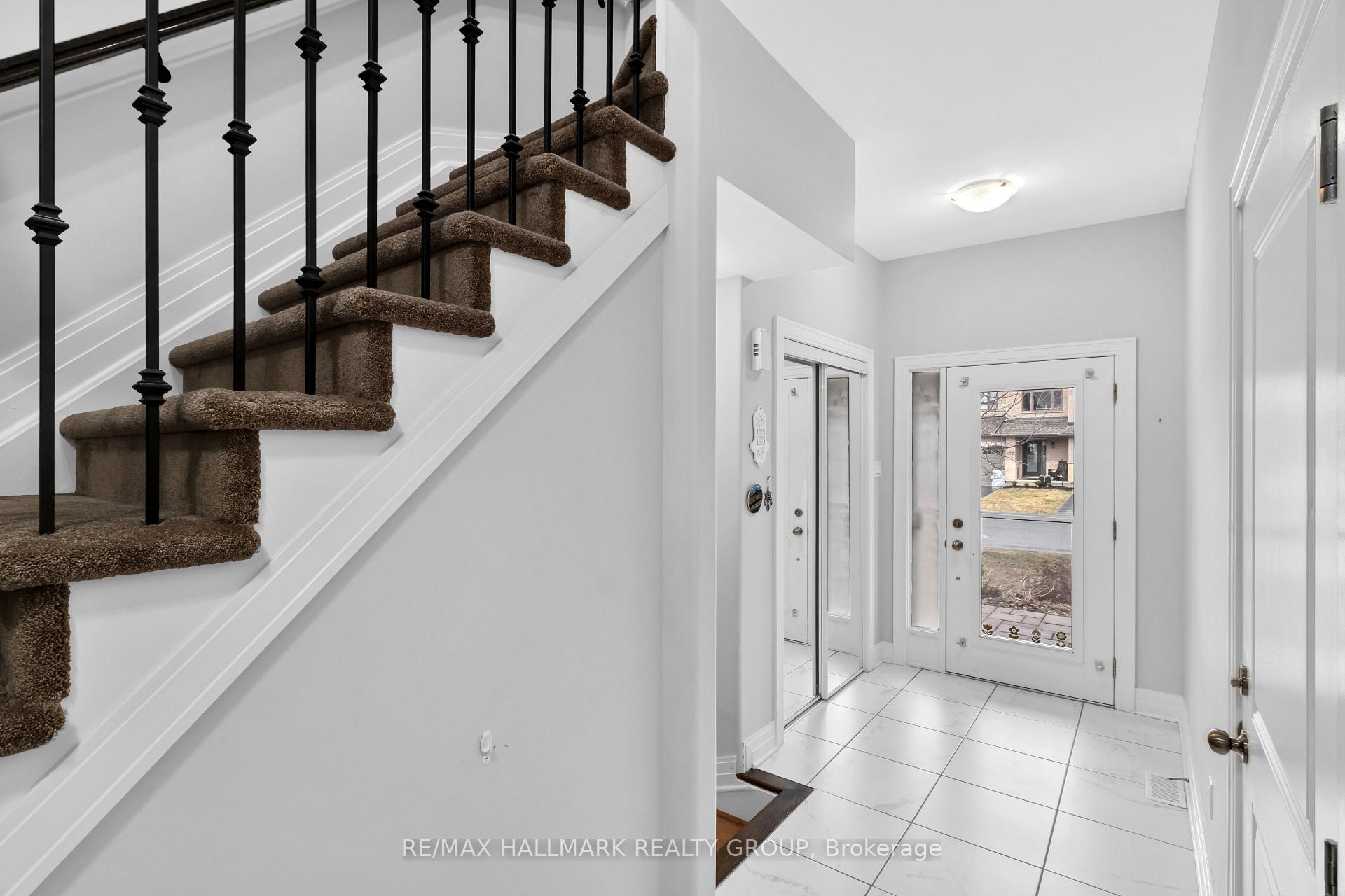 Photo 3 of 128 Woodhurst Crescent, Ottawa, Stittsville (South) — HOMEH