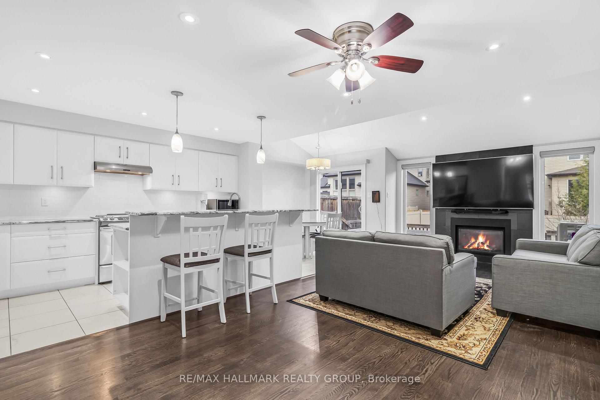 Photo 5 of 128 Woodhurst Crescent, Ottawa, Stittsville (South) — HOMEH