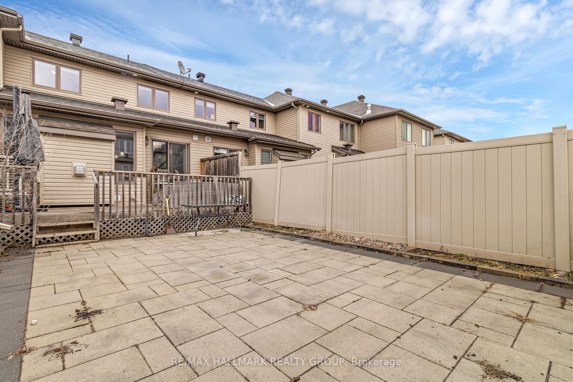 Photo 24 of 128 Woodhurst Crescent, Ottawa, Stittsville (South) — HOMEH