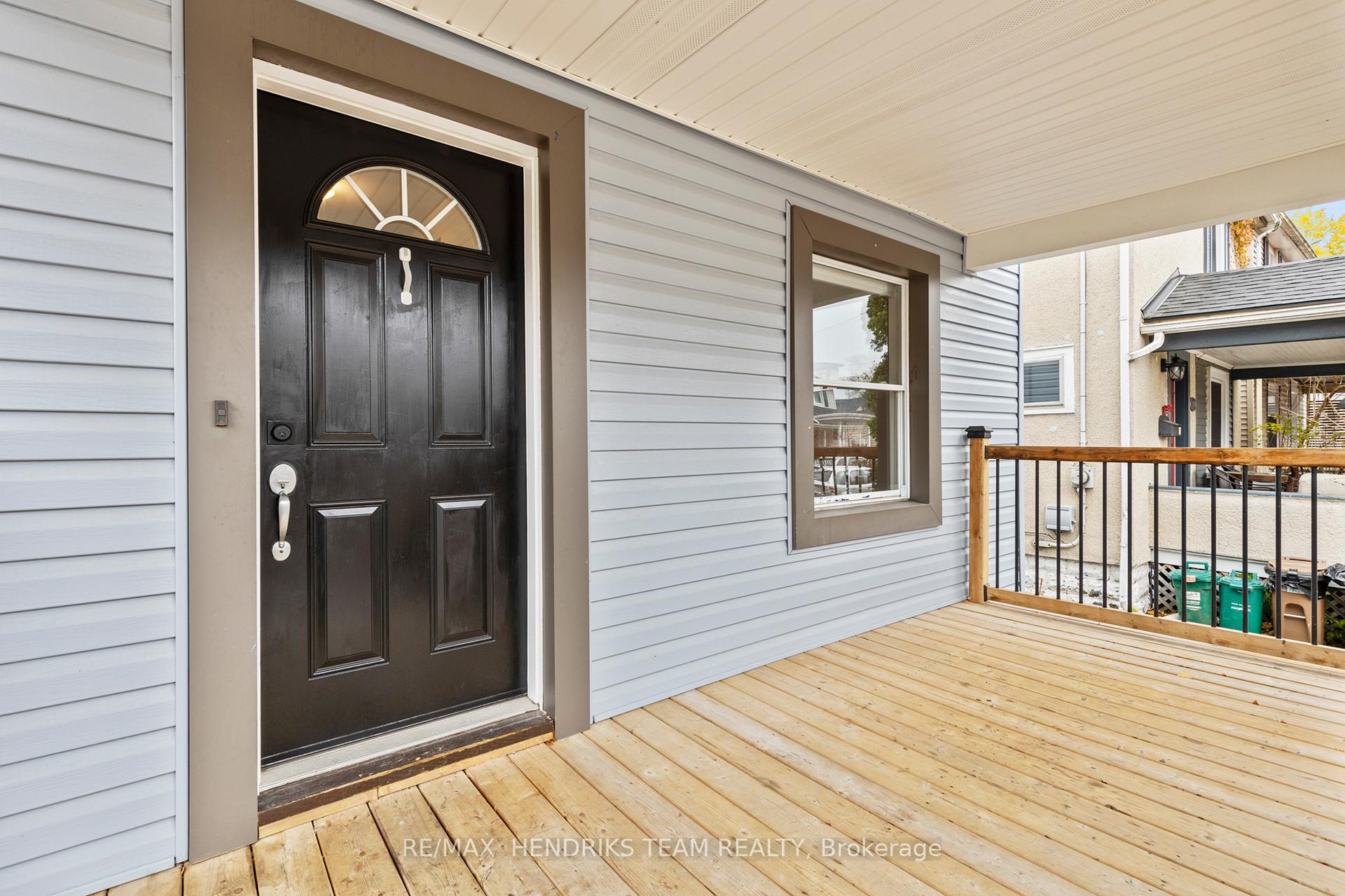 Photo 3 of 102 Lowell Avenue, St. Catharines, Downtown — HOMEH